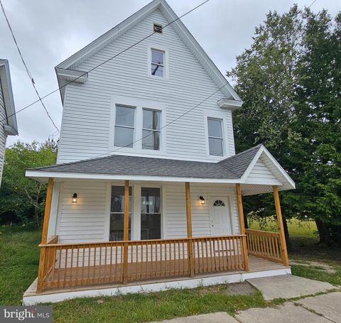 604 CLARKE AVENUE POCOMOKE CITY MD 21851