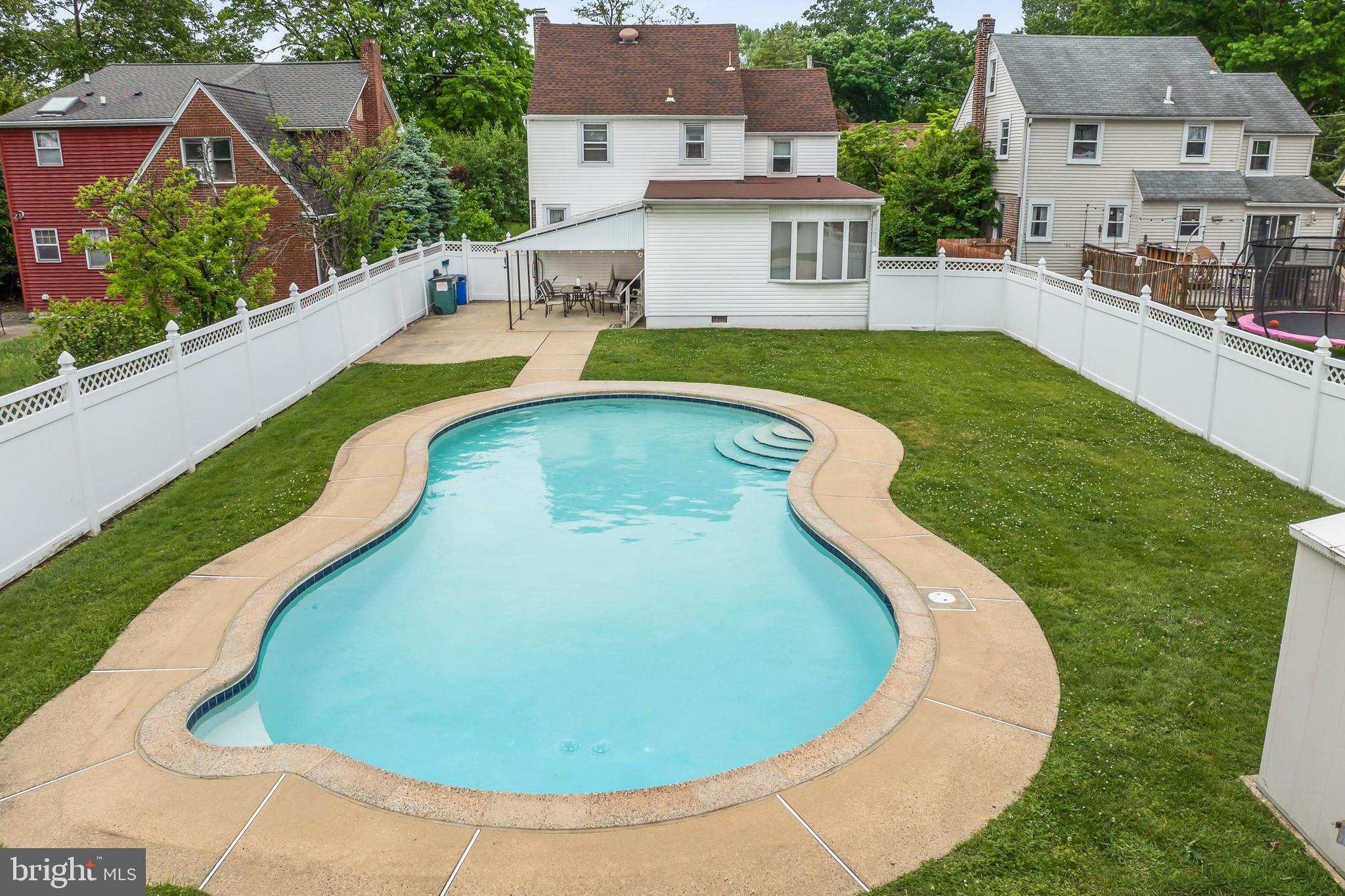GARDEN CITY - Residential