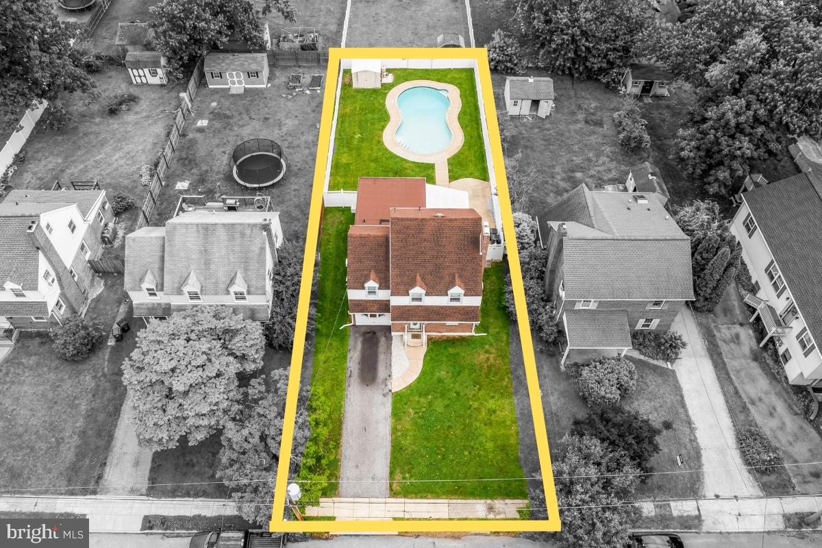GARDEN CITY - Residential