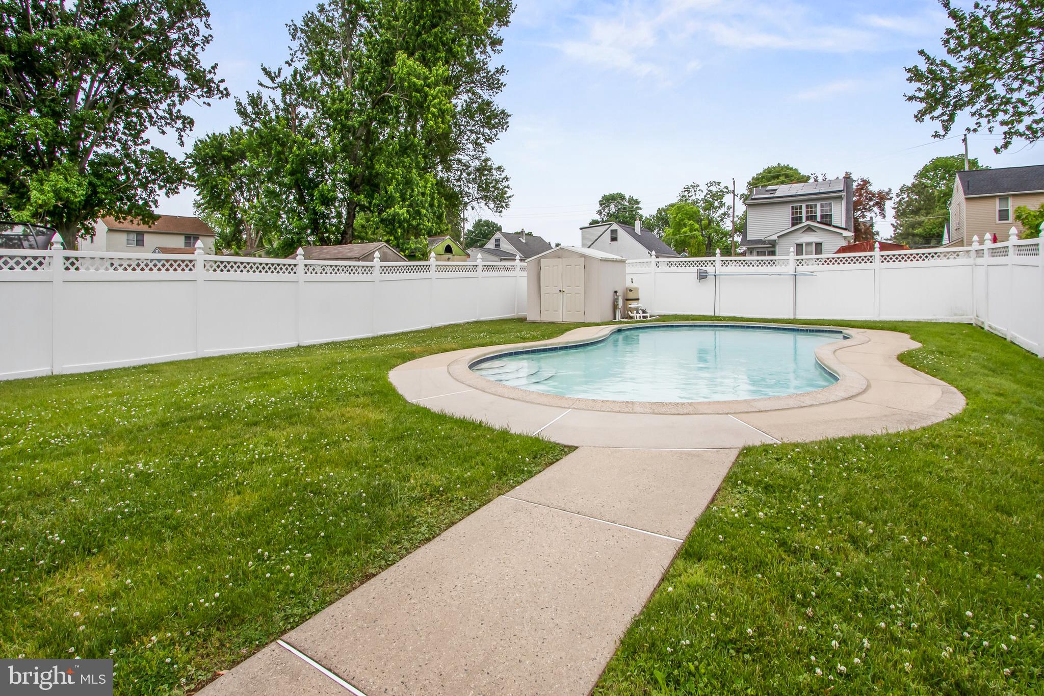 GARDEN CITY - Residential