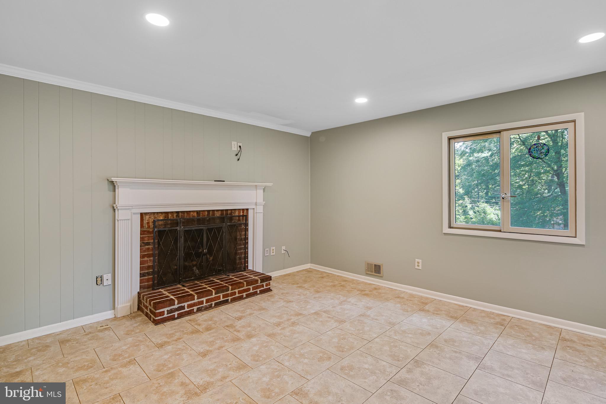 PARKSIDE ESTATES - Residential