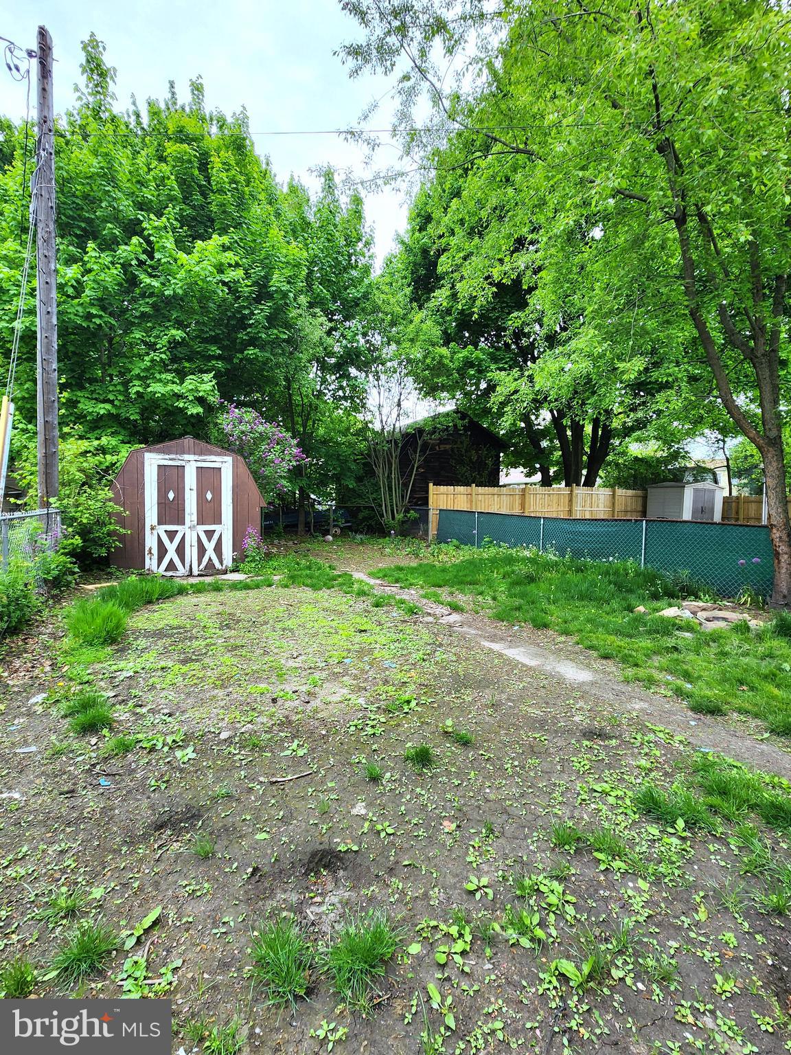 137 RAILROAD STREET