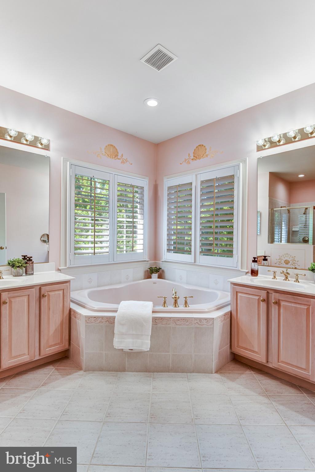 FARRCROFT - Residential