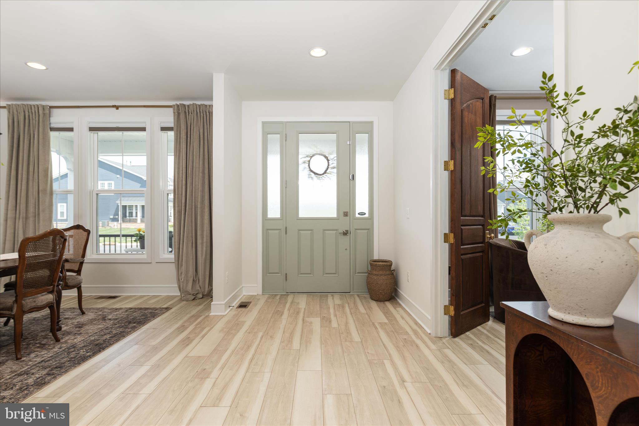MEADOWBROOK - Residential