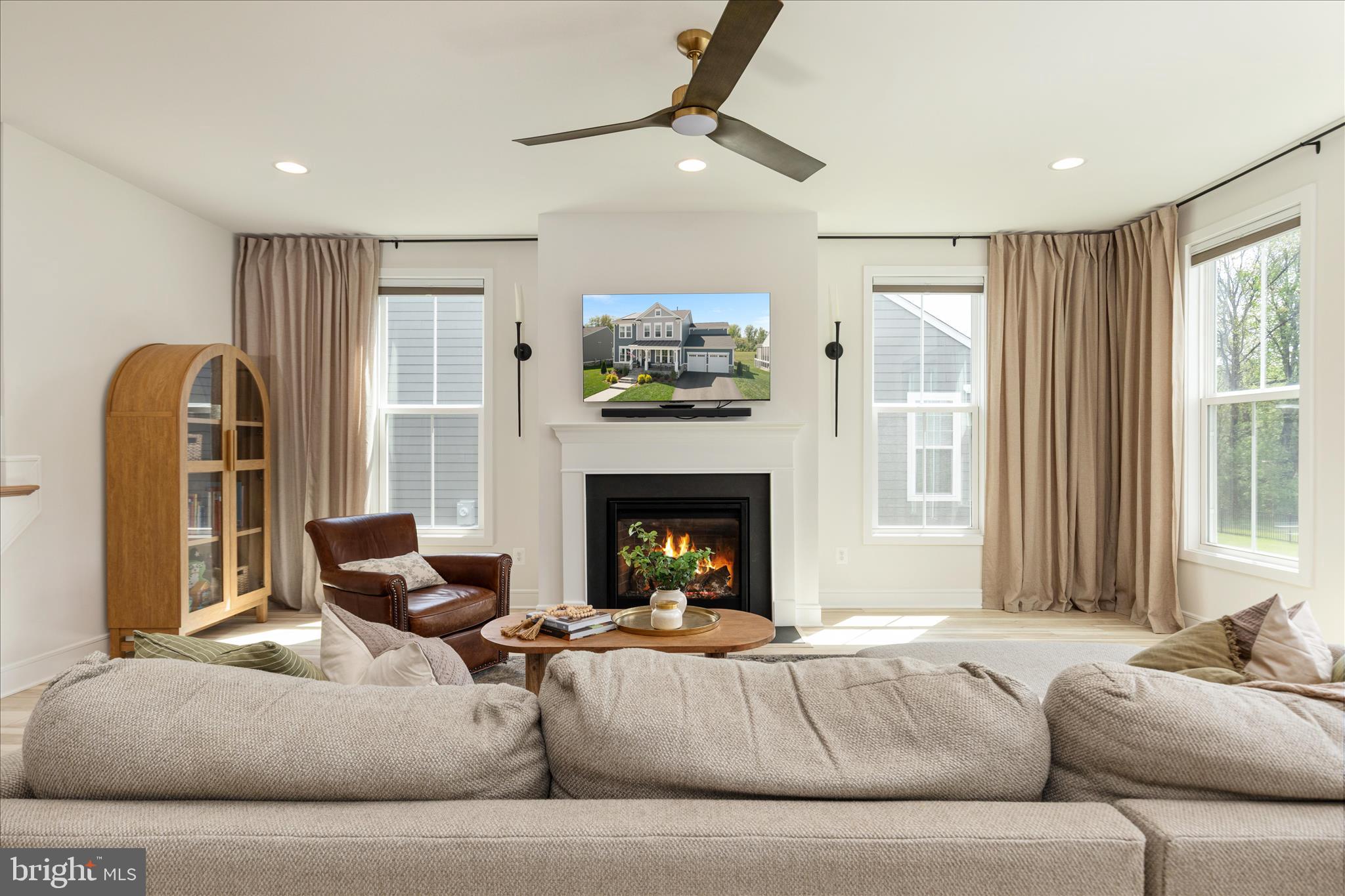 MEADOWBROOK - Residential