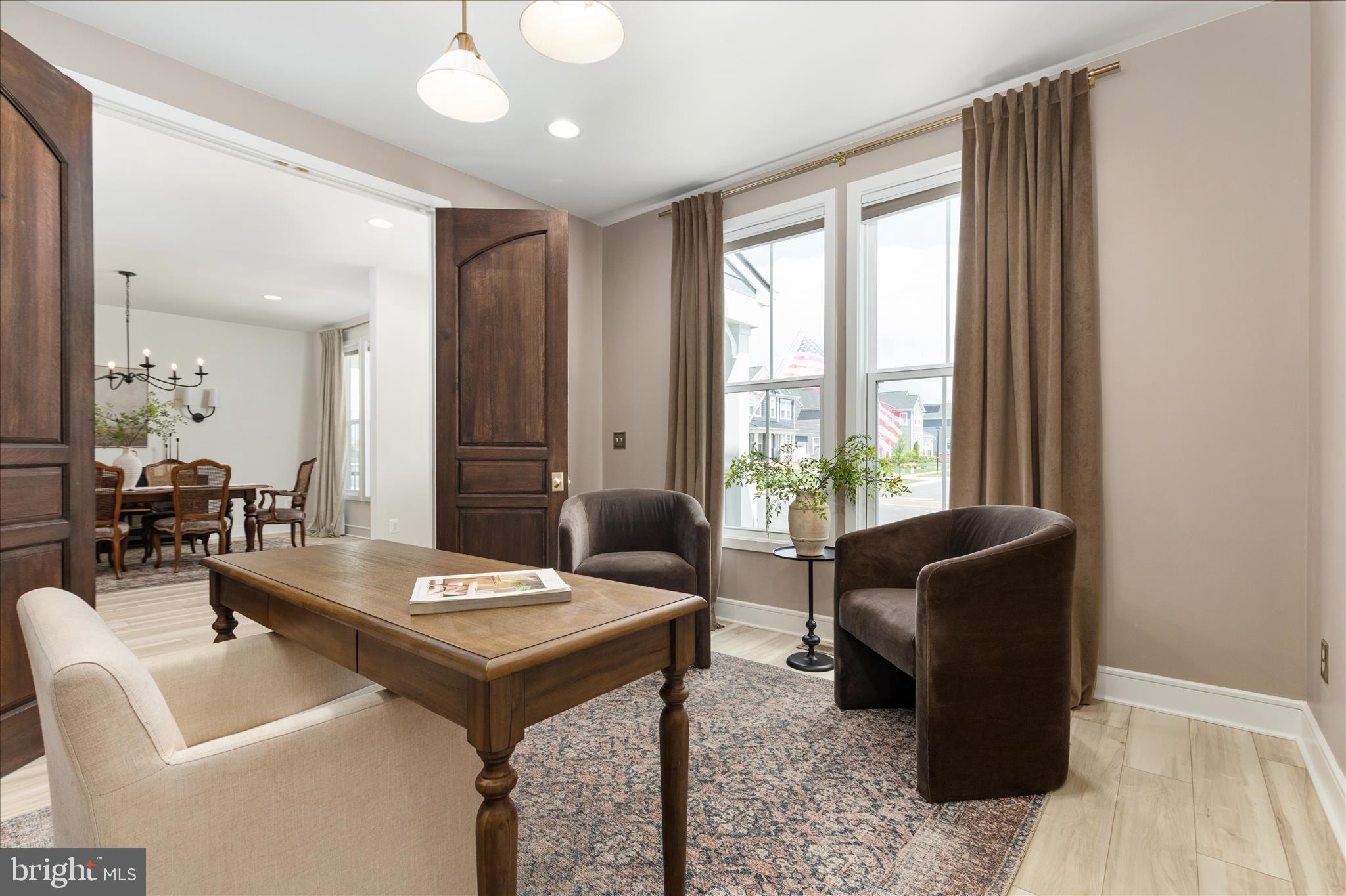 MEADOWBROOK - Residential