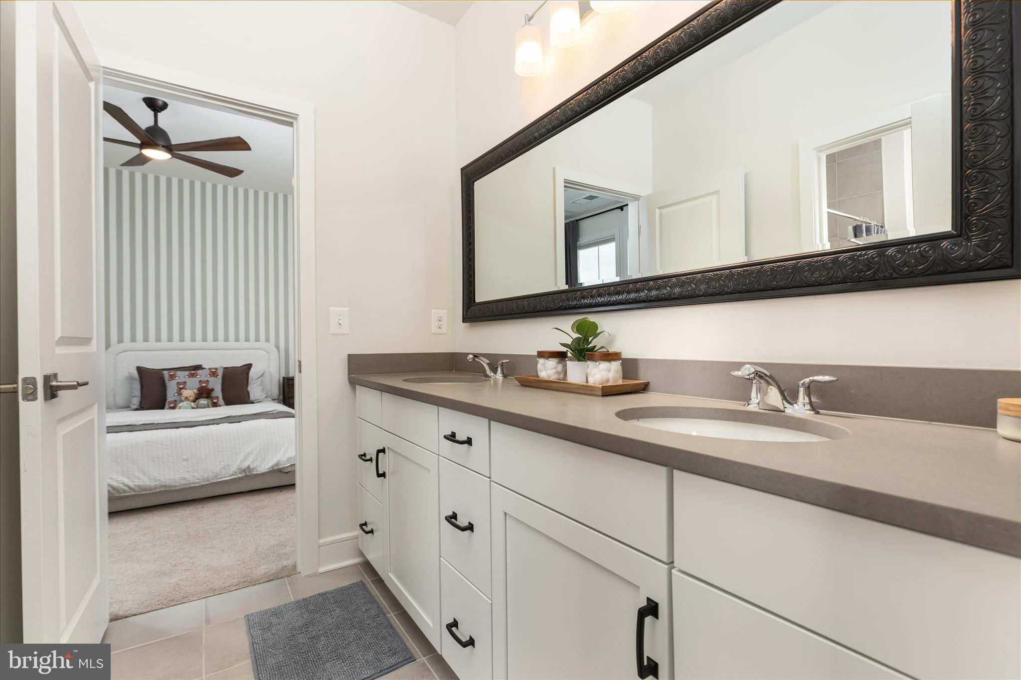MEADOWBROOK - Residential