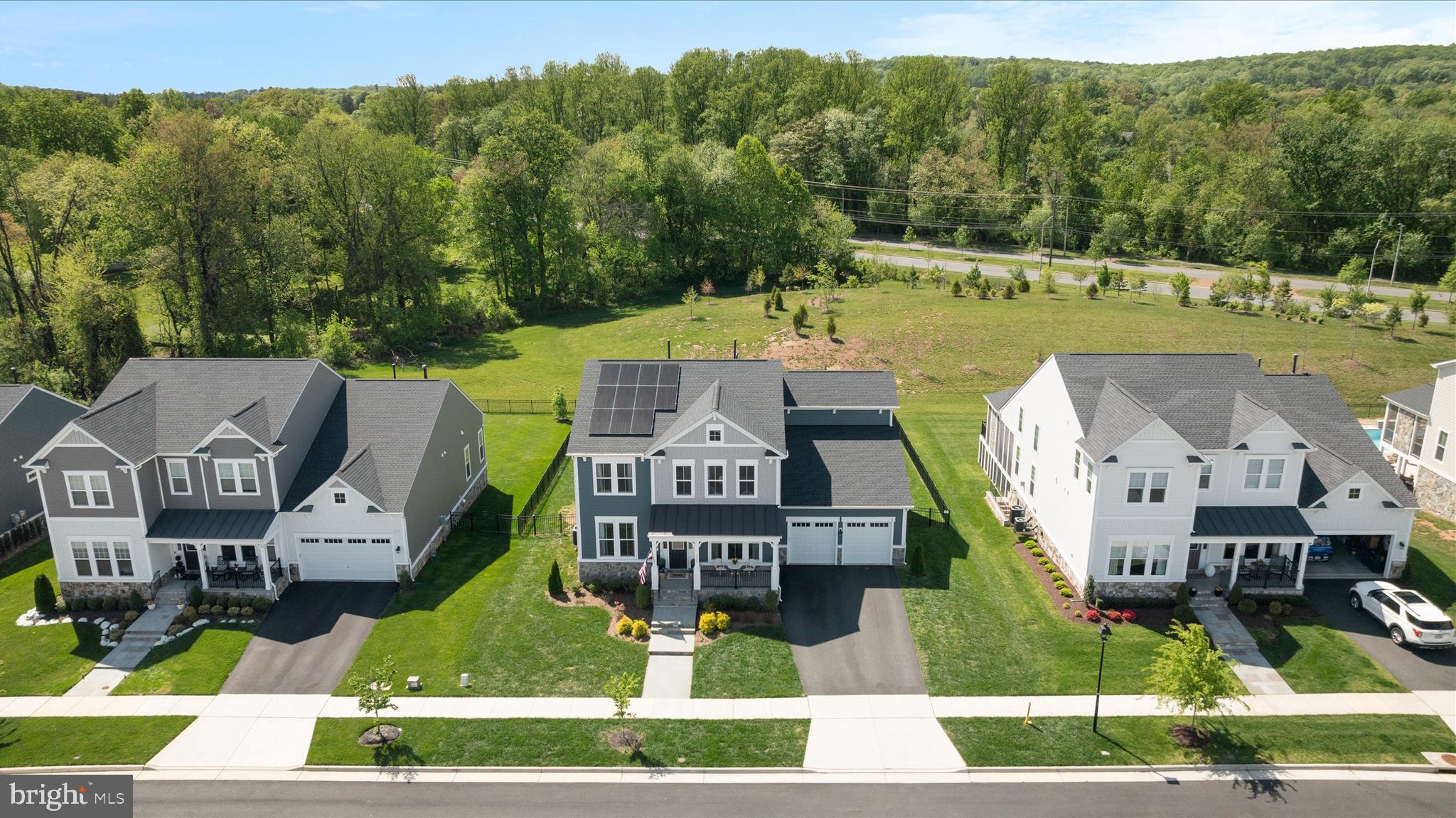 MEADOWBROOK - Residential