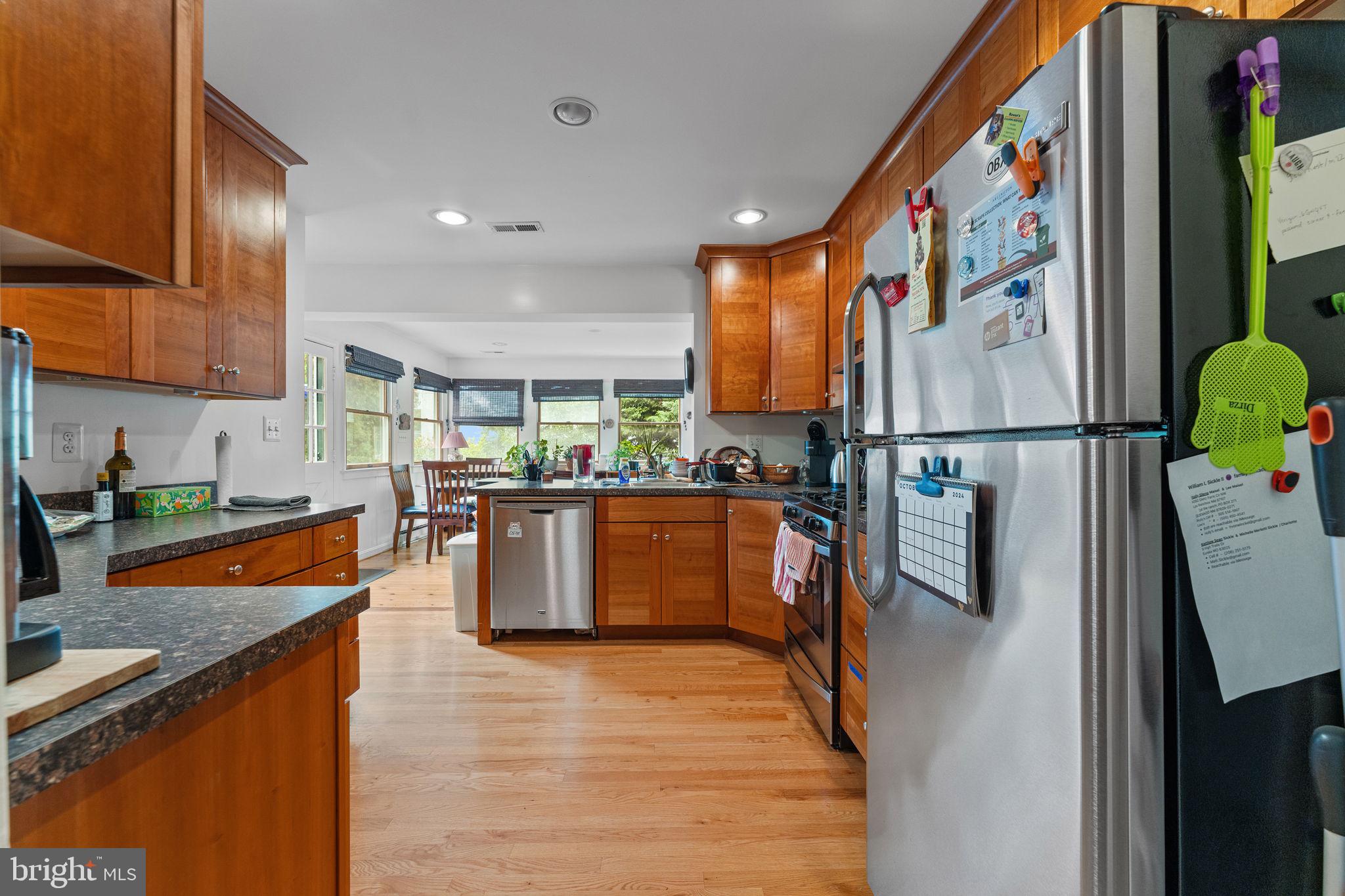 GOLF CLUB MANOR - Residential