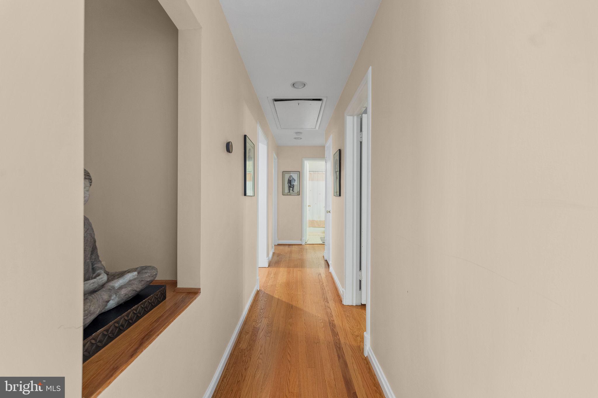 GOLF CLUB MANOR - Residential