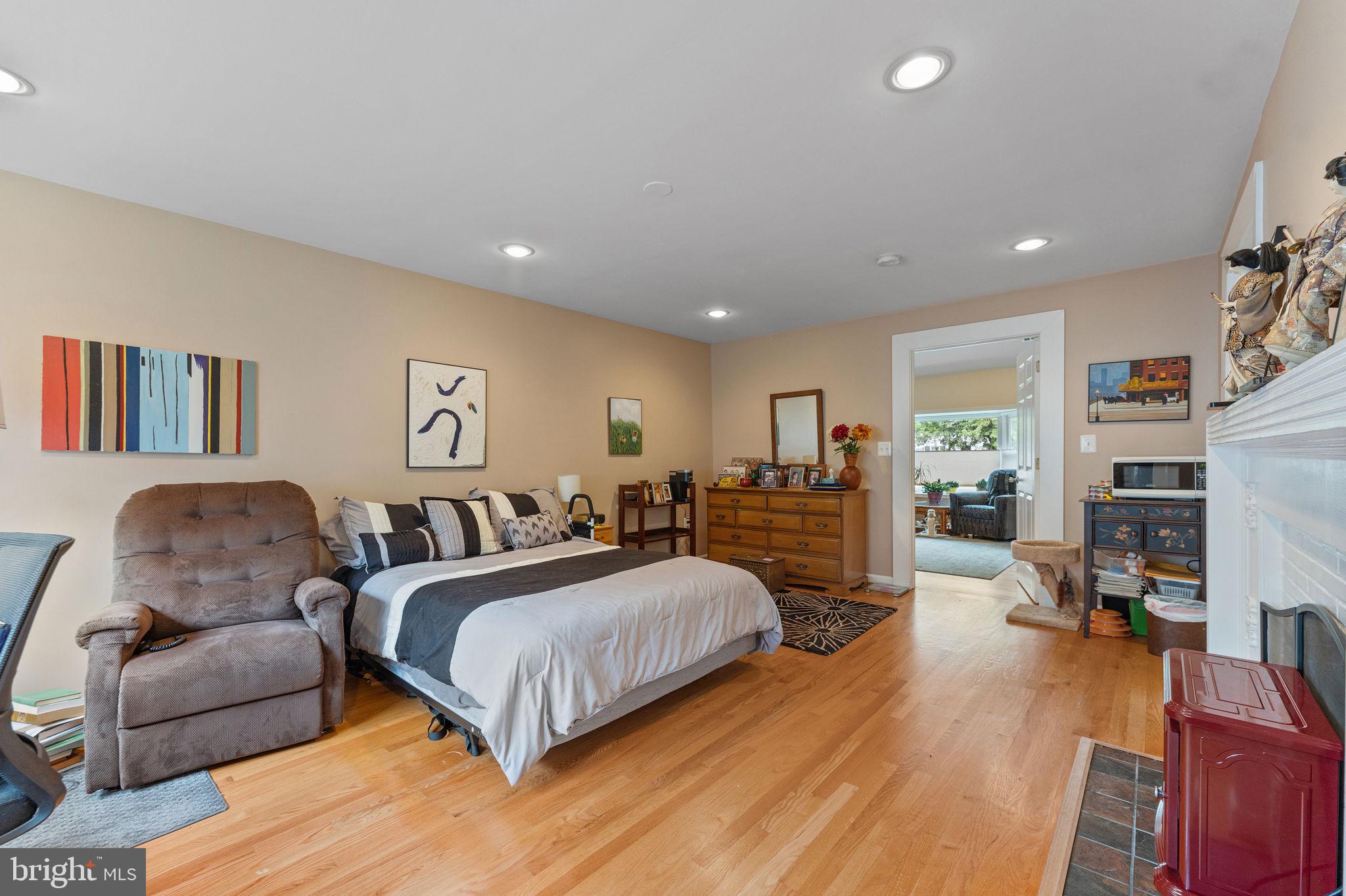 GOLF CLUB MANOR - Residential