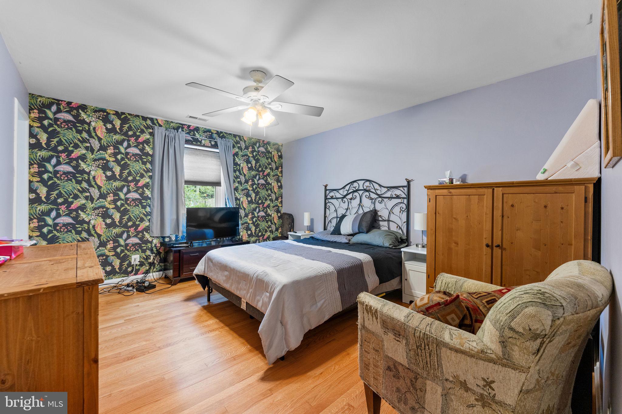 GOLF CLUB MANOR - Residential