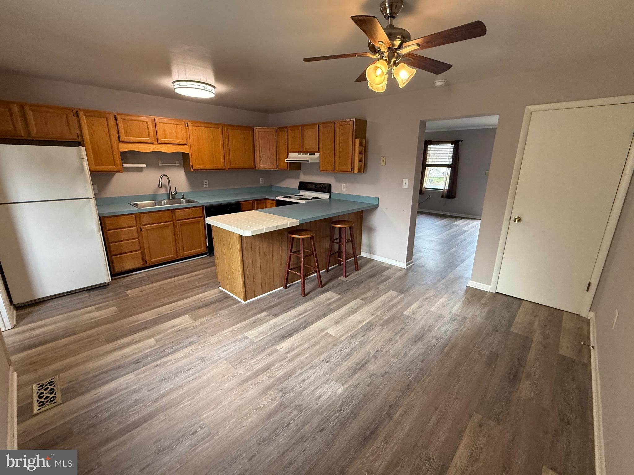 DENTON NARROWS - Residential