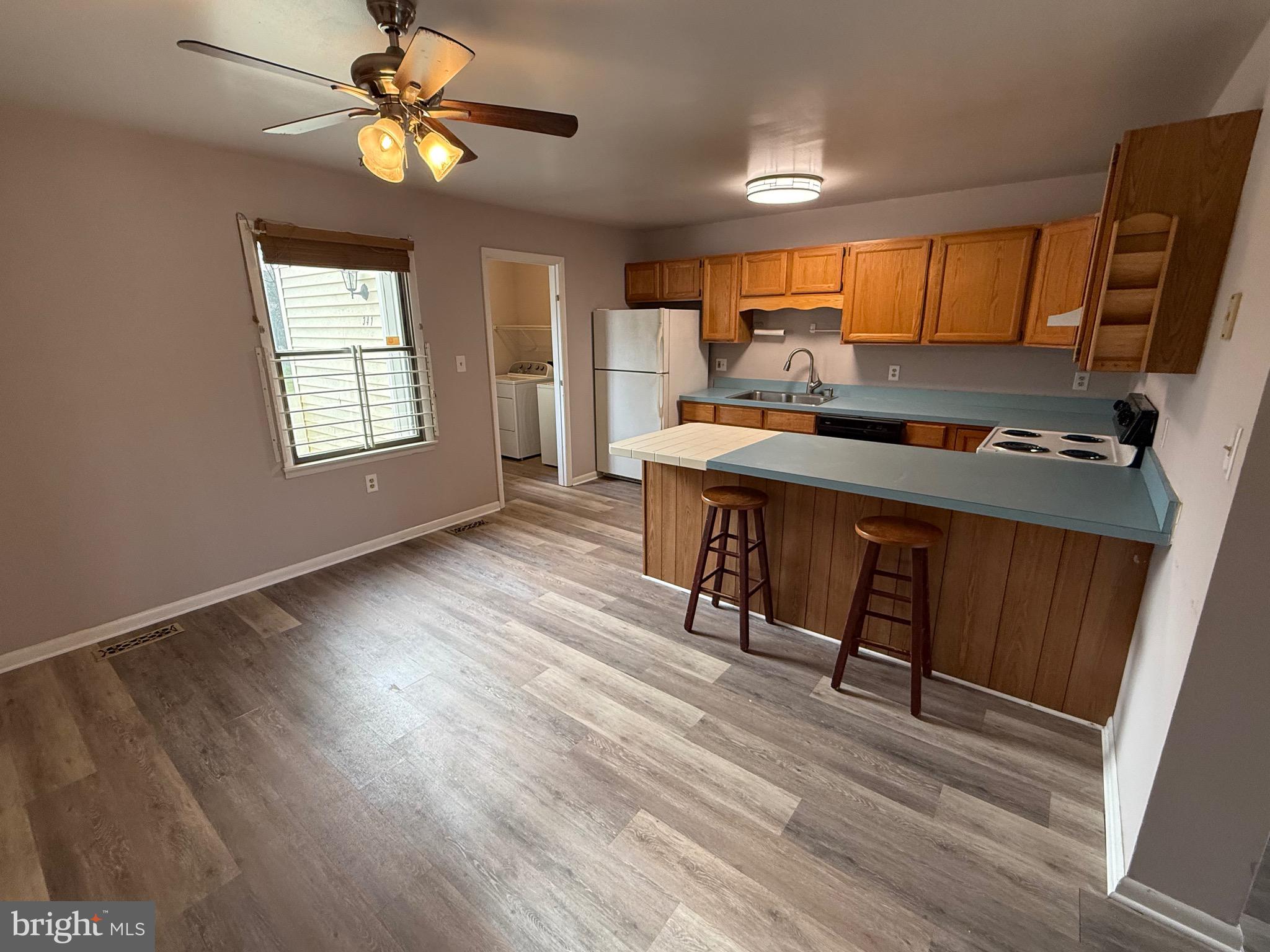 DENTON NARROWS - Residential