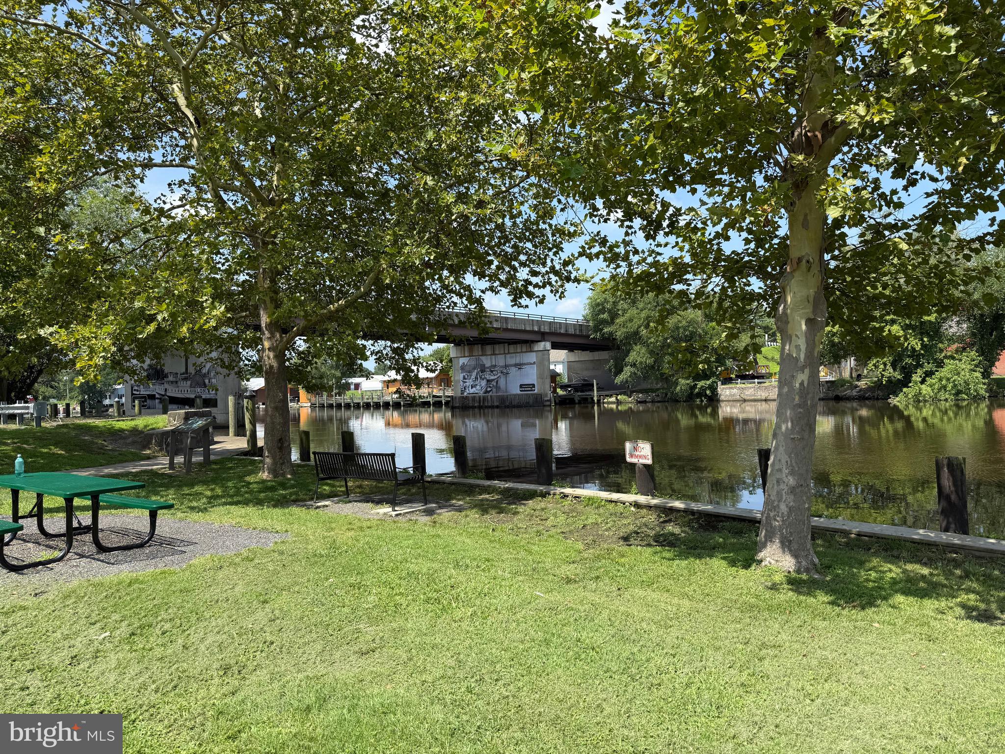 DENTON NARROWS - Residential