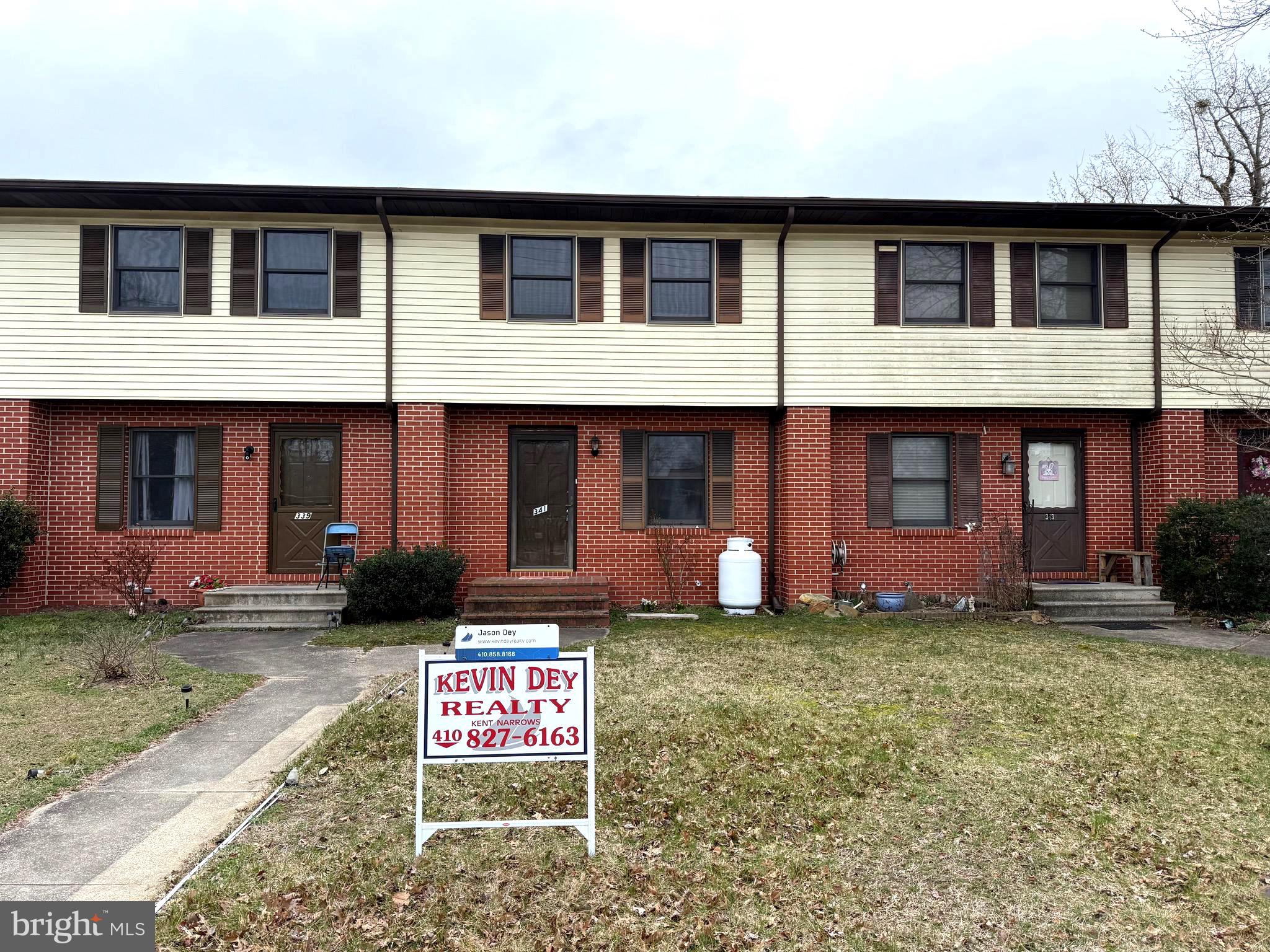 DENTON NARROWS - Residential