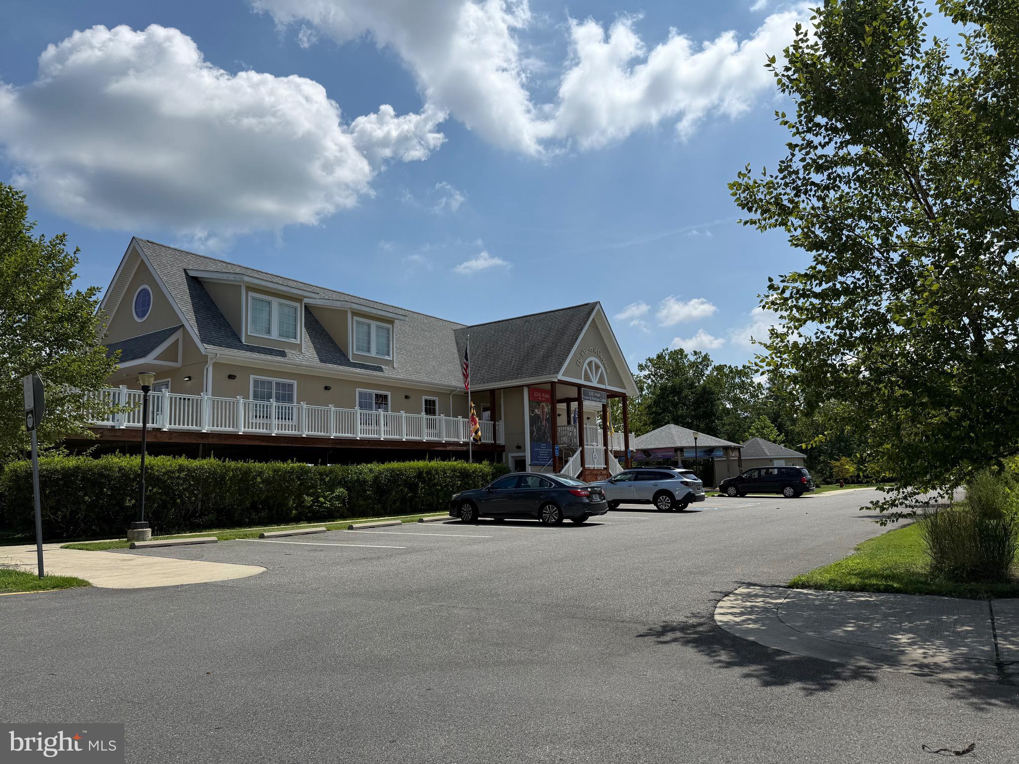 DENTON NARROWS - Residential