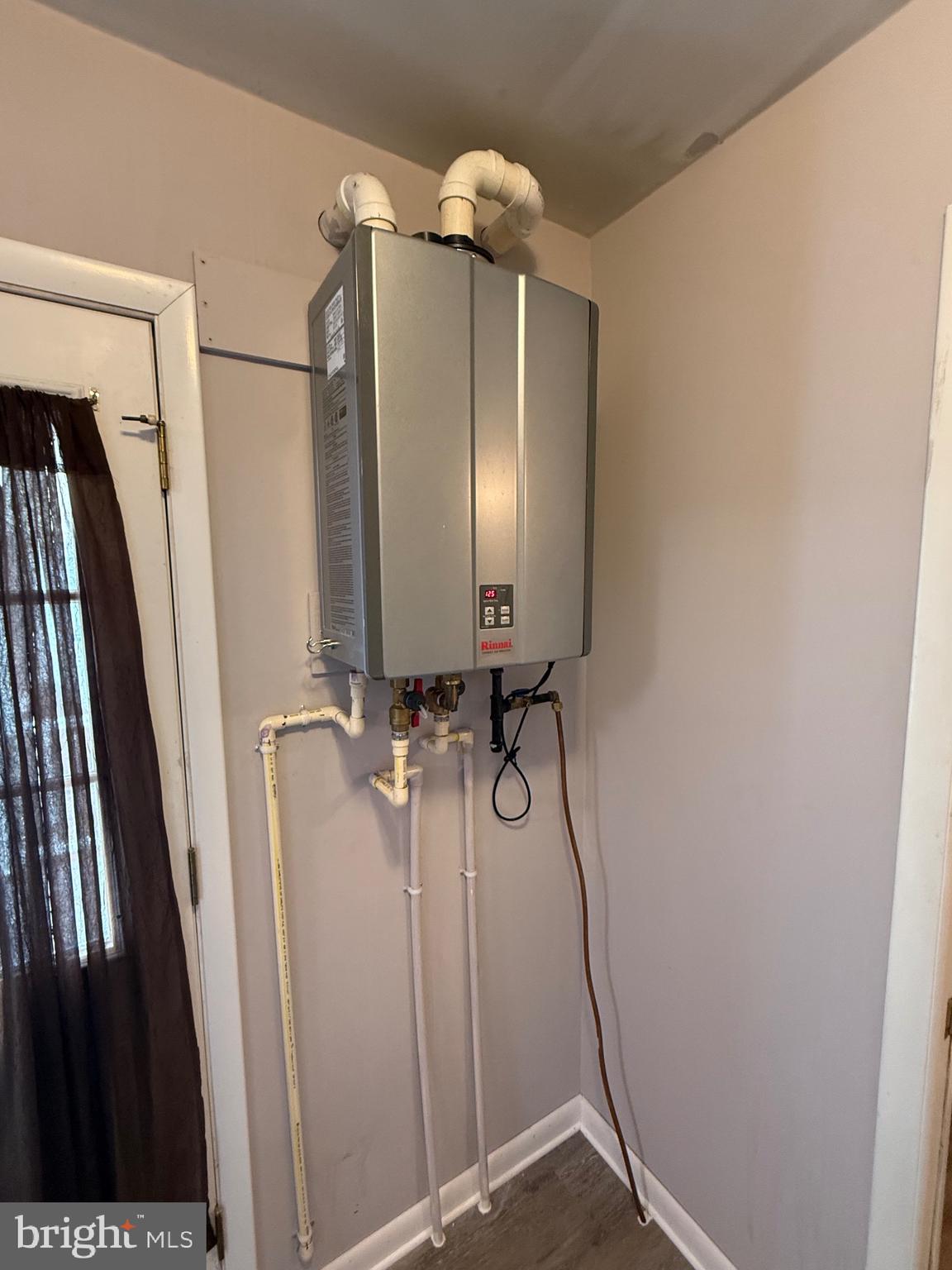 DENTON NARROWS - Residential