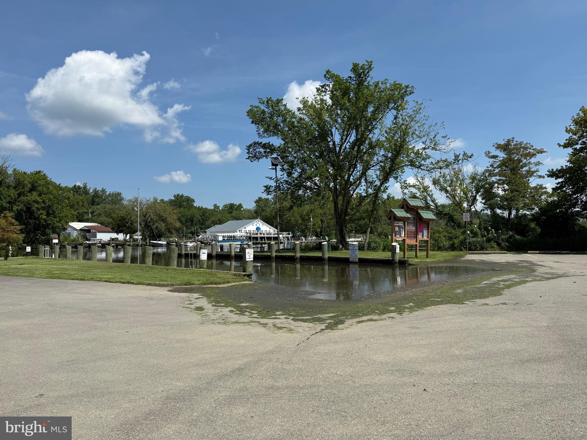 DENTON NARROWS - Residential