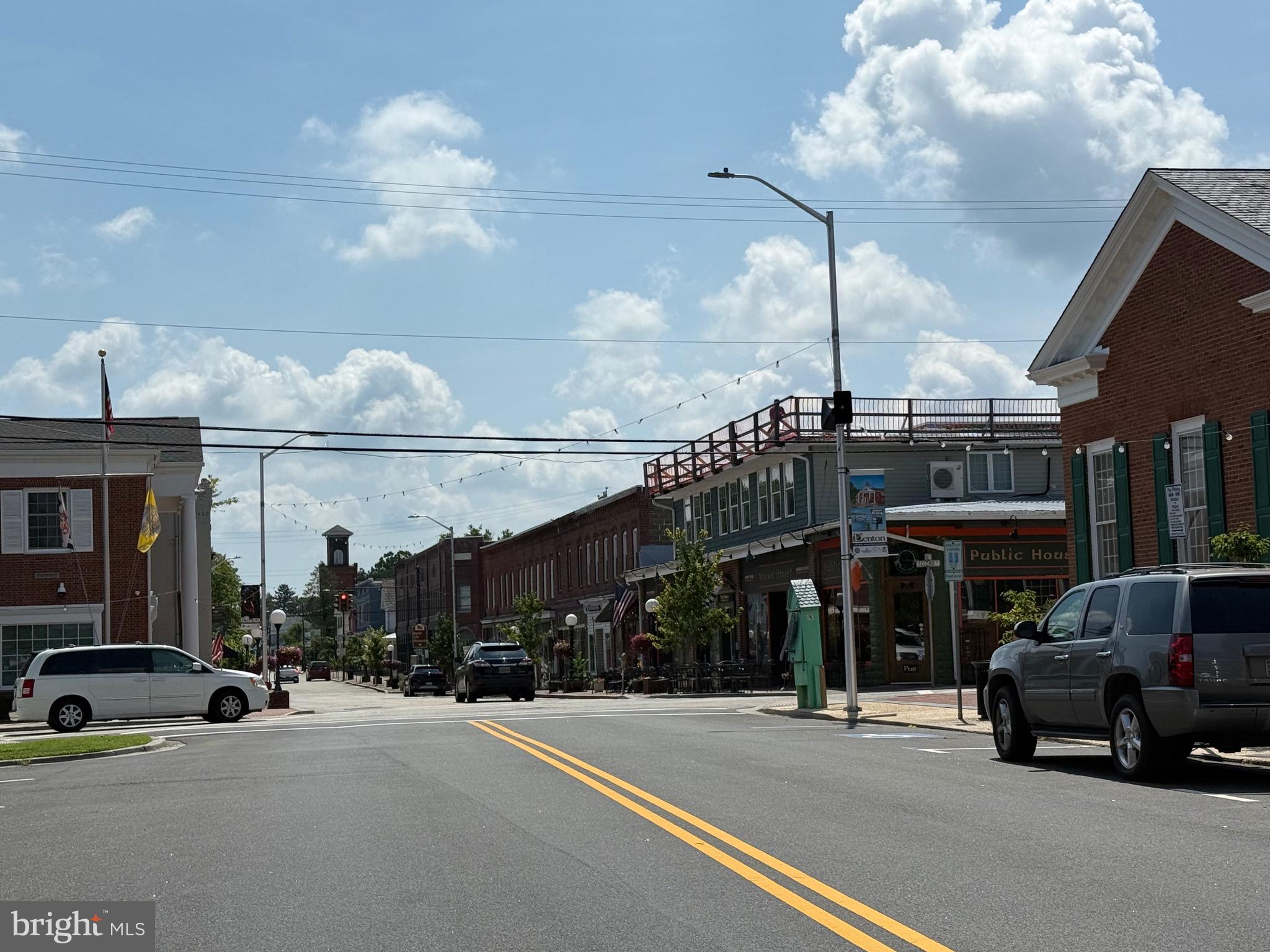 DENTON NARROWS - Residential