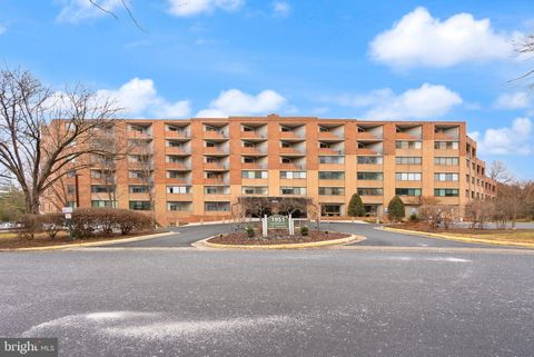 1951 SAGEWOOD LANE 8 RESTON VA 20191