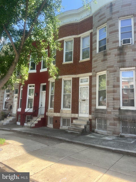 Townhouse For Sale - 1919 Oak Hill Avenue<br/> Baltimore City County, BALTIMORE, MD 21218