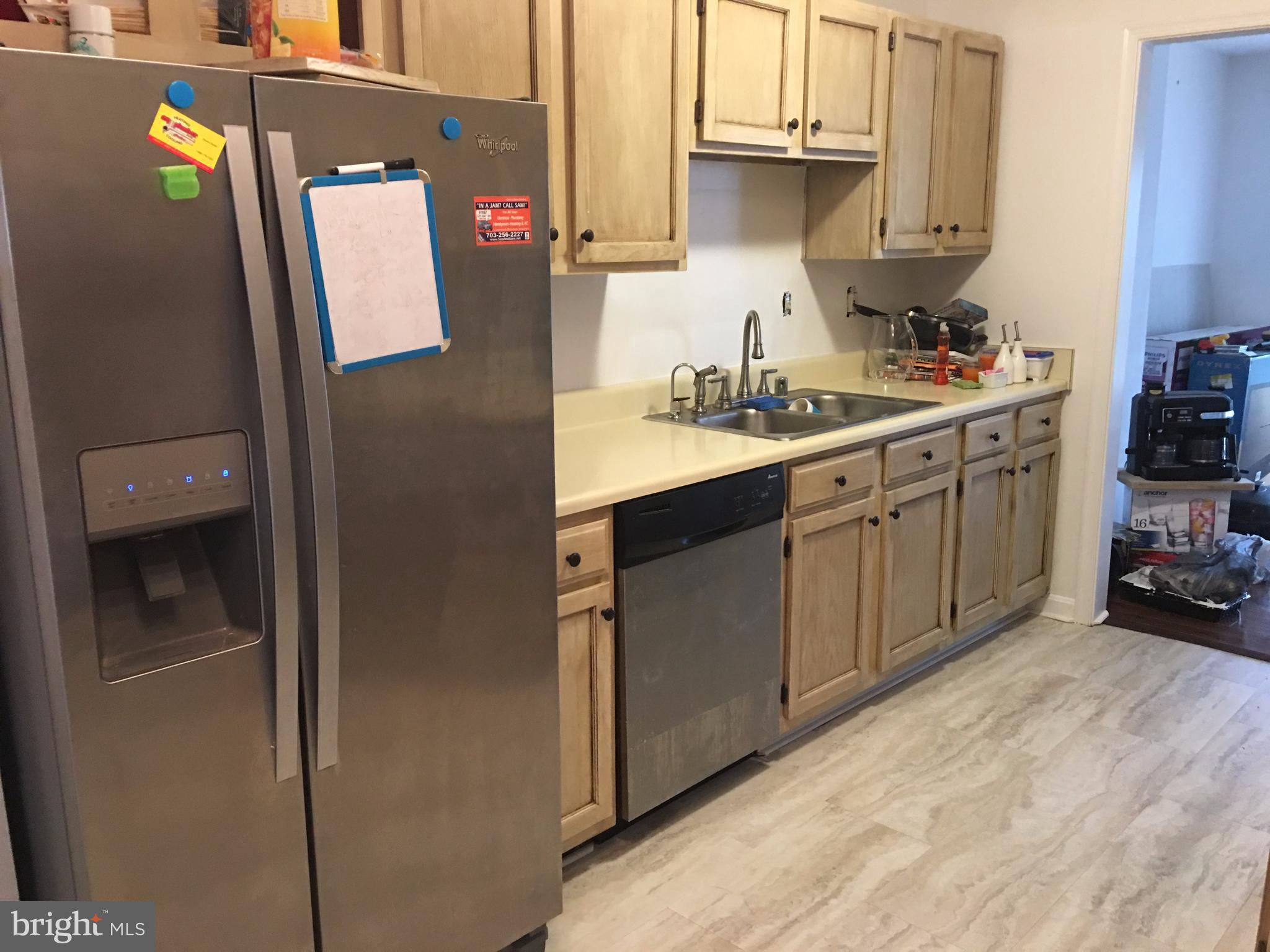 TALL OAKS TOWNHOUSES - Residential