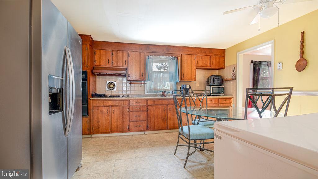 329 E ELM AVENUE