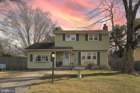329 E ELM AVENUE LINDENWOLD NJ 08021