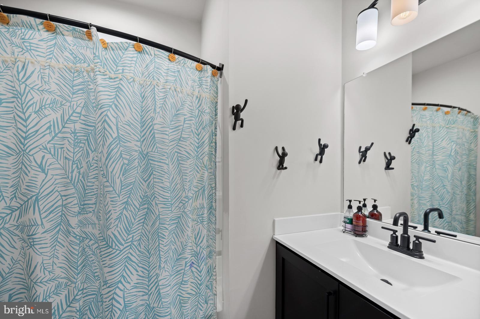 STEELPOINTE - Residential