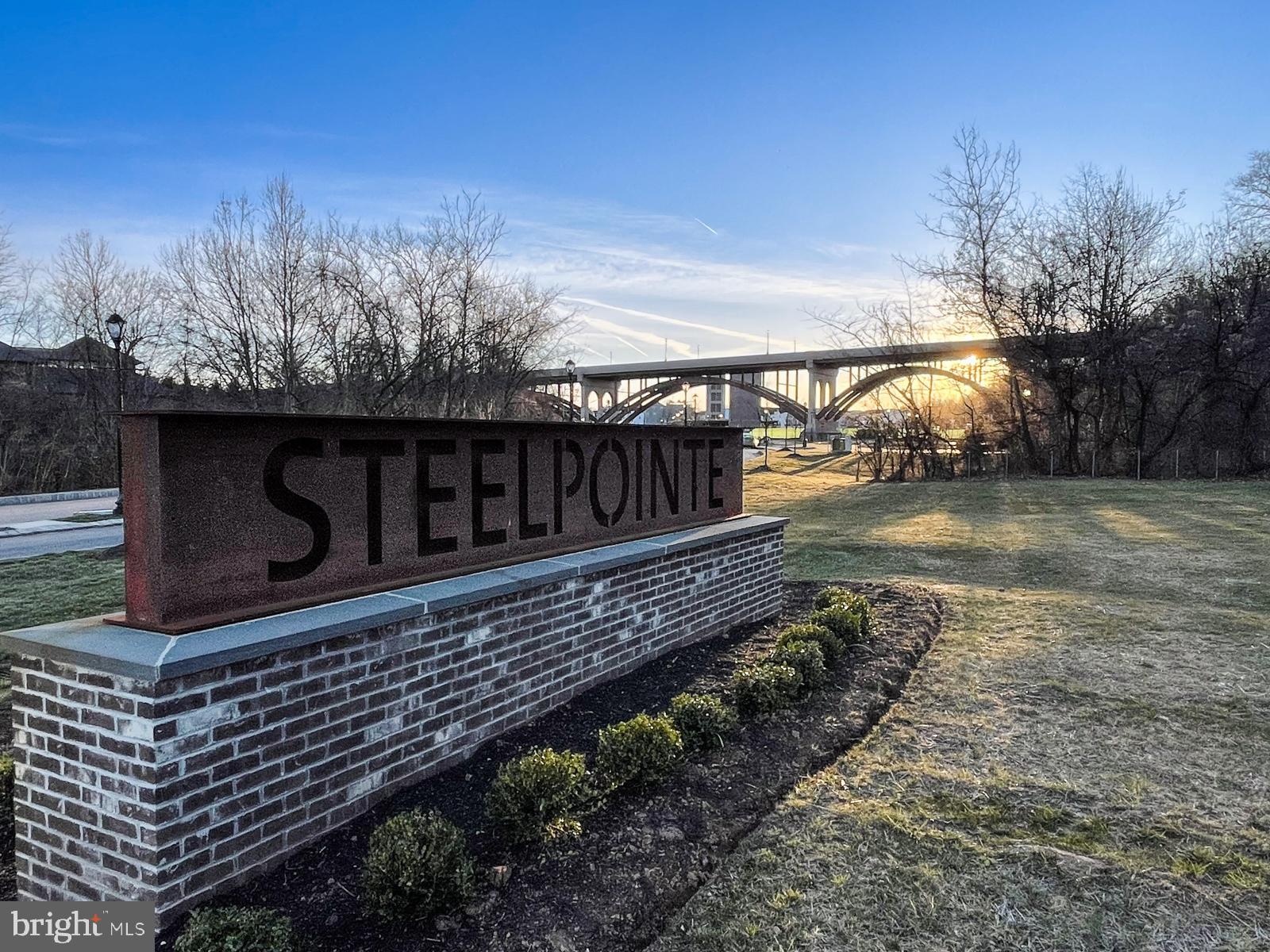 STEELPOINTE - Residential