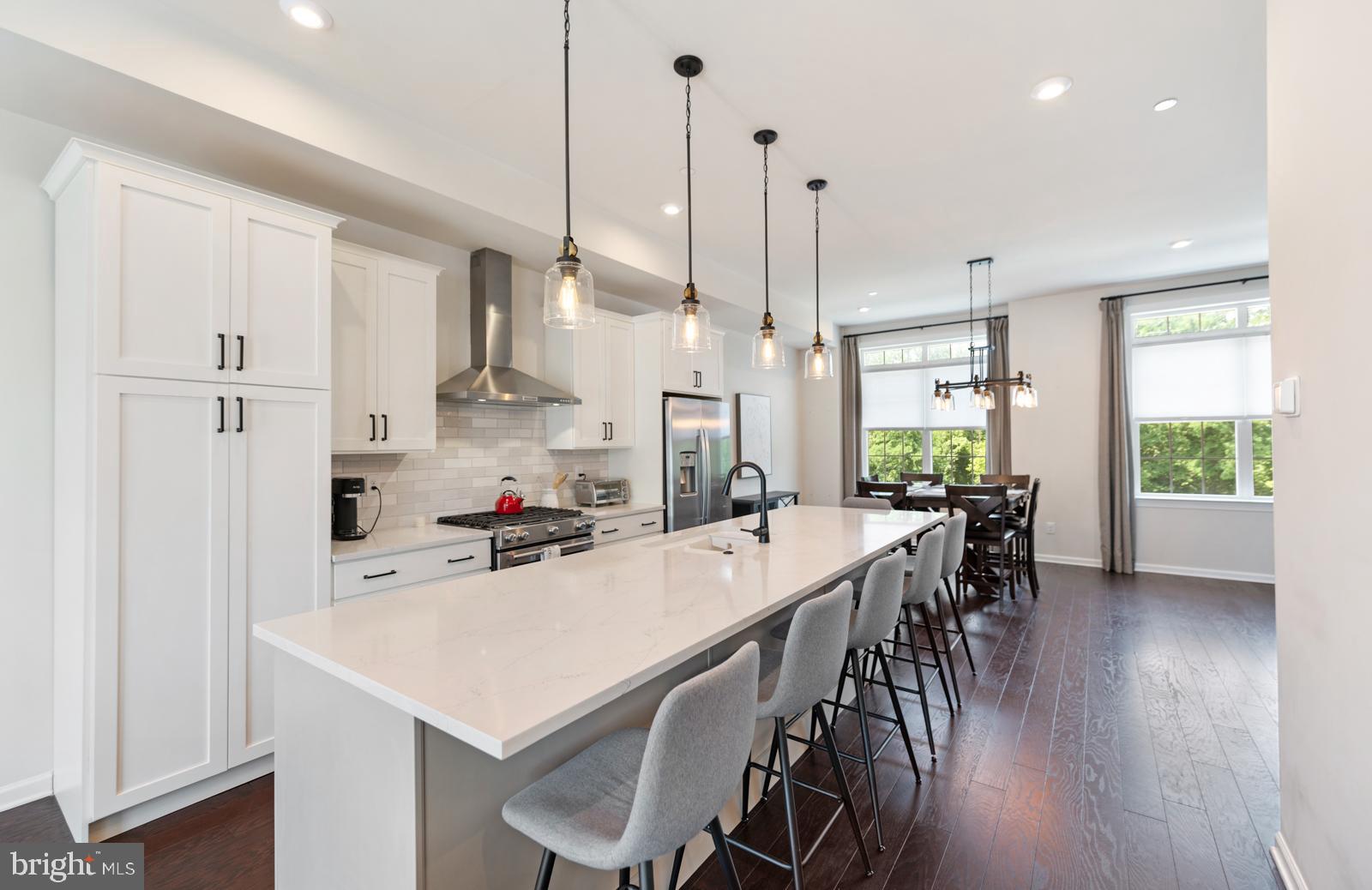 STEELPOINTE - Residential