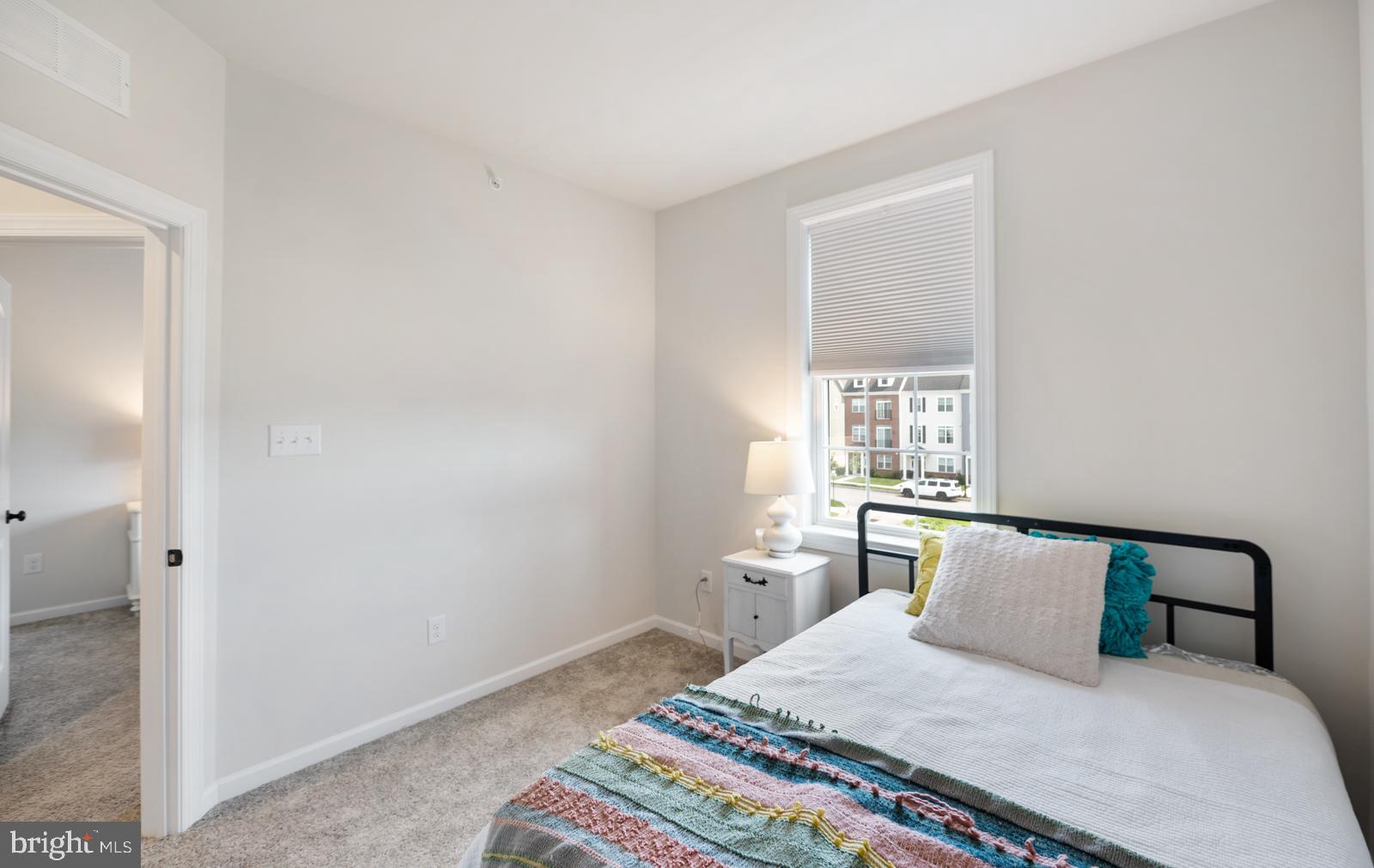 STEELPOINTE - Residential