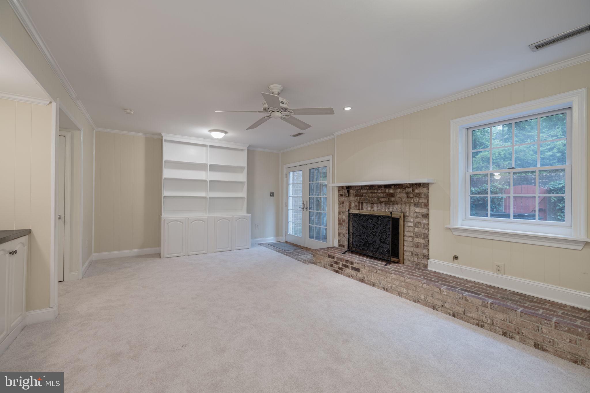 HALLCREST HEIGHTS - Residential