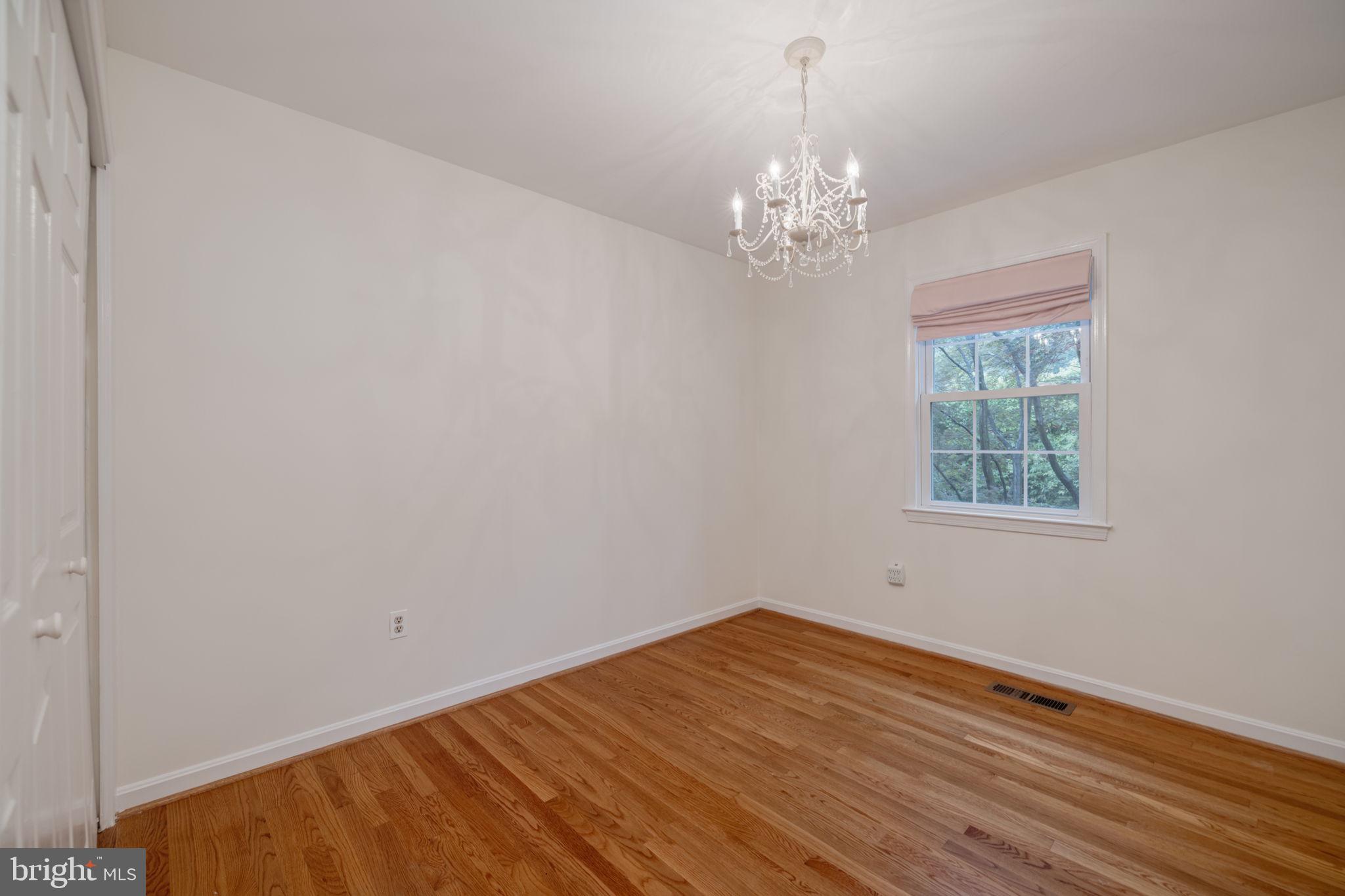 HALLCREST HEIGHTS - Residential