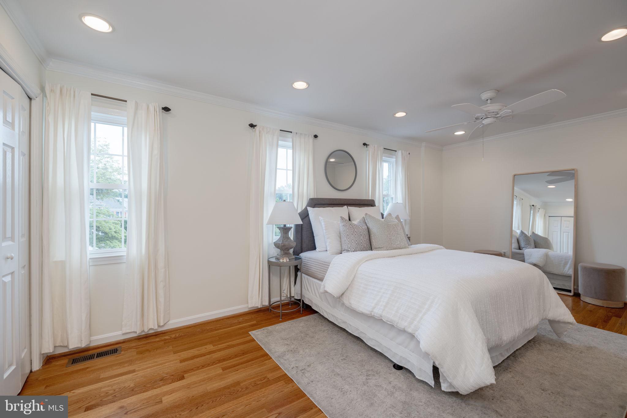 HALLCREST HEIGHTS - Residential