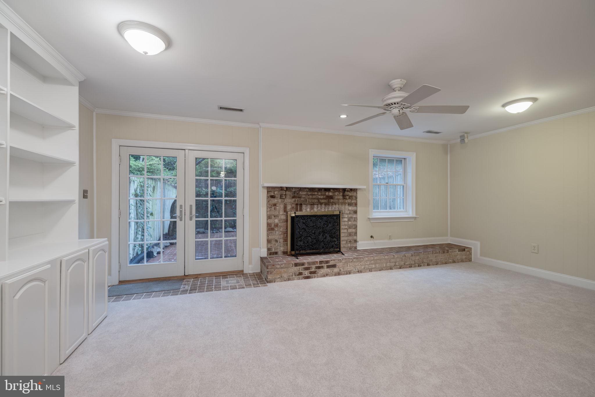 HALLCREST HEIGHTS - Residential