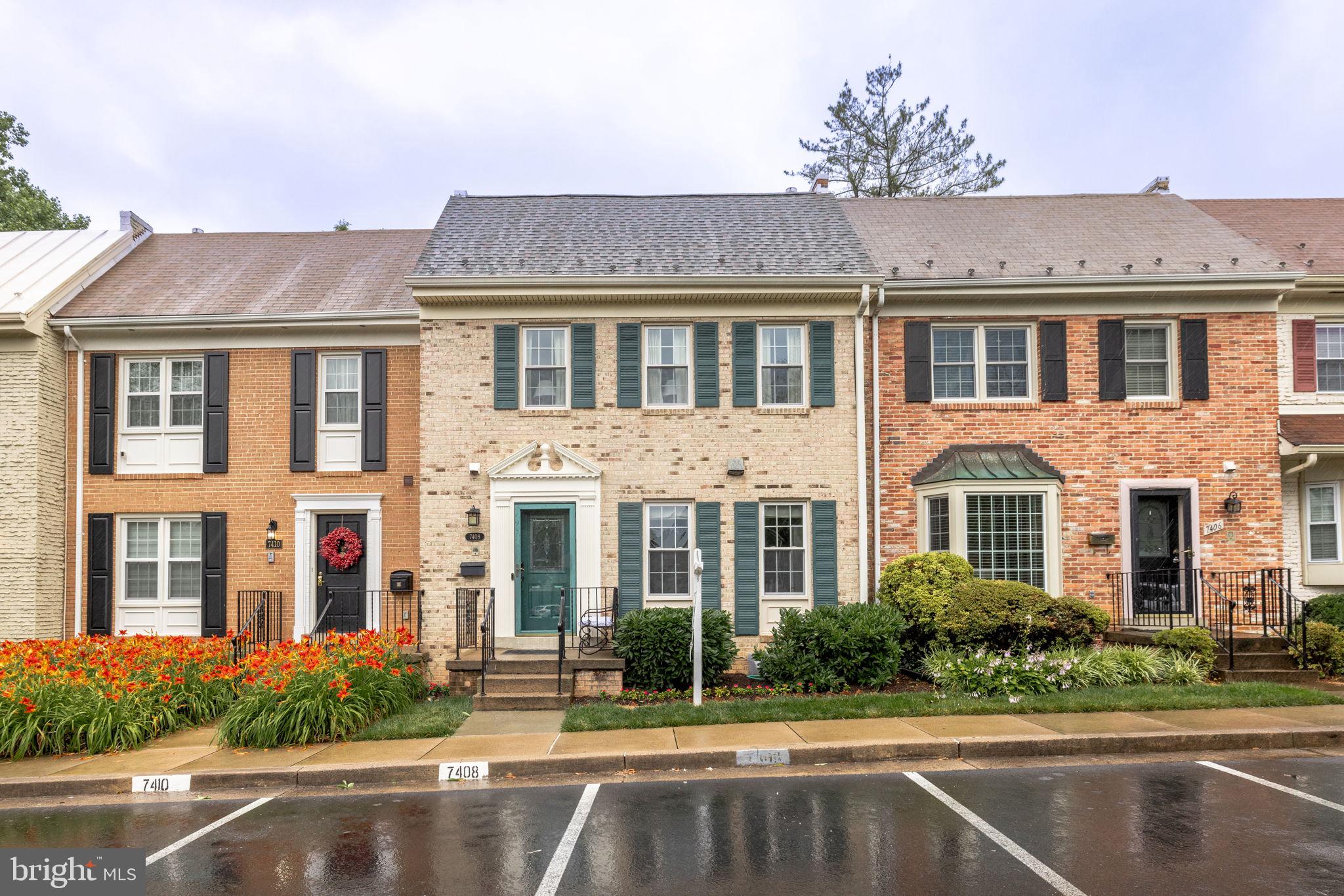 HALLCREST HEIGHTS - Residential