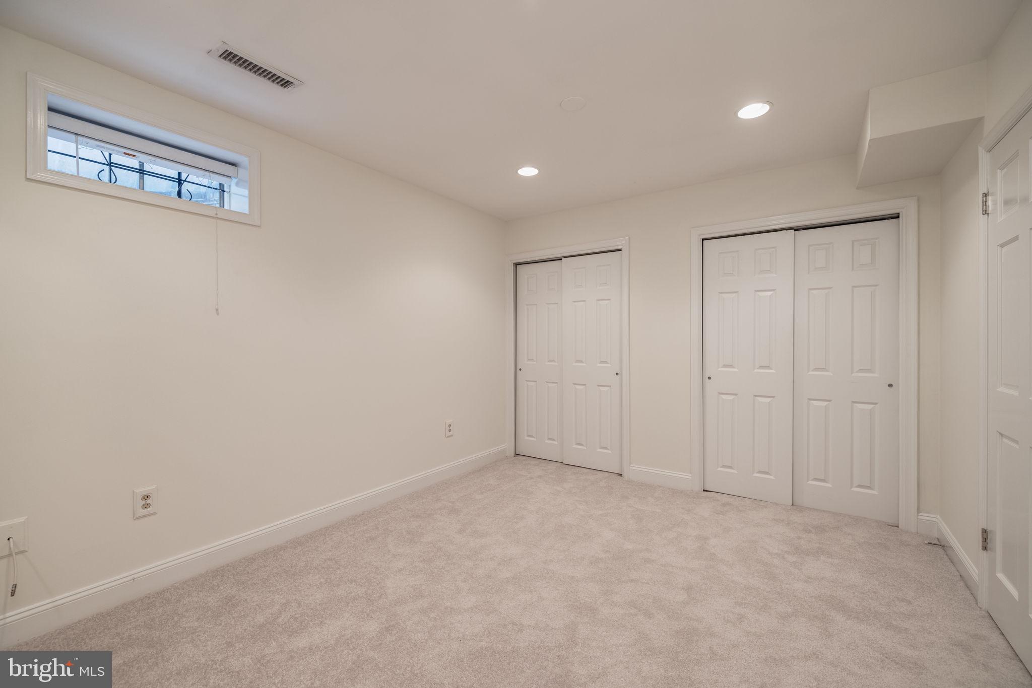 HALLCREST HEIGHTS - Residential