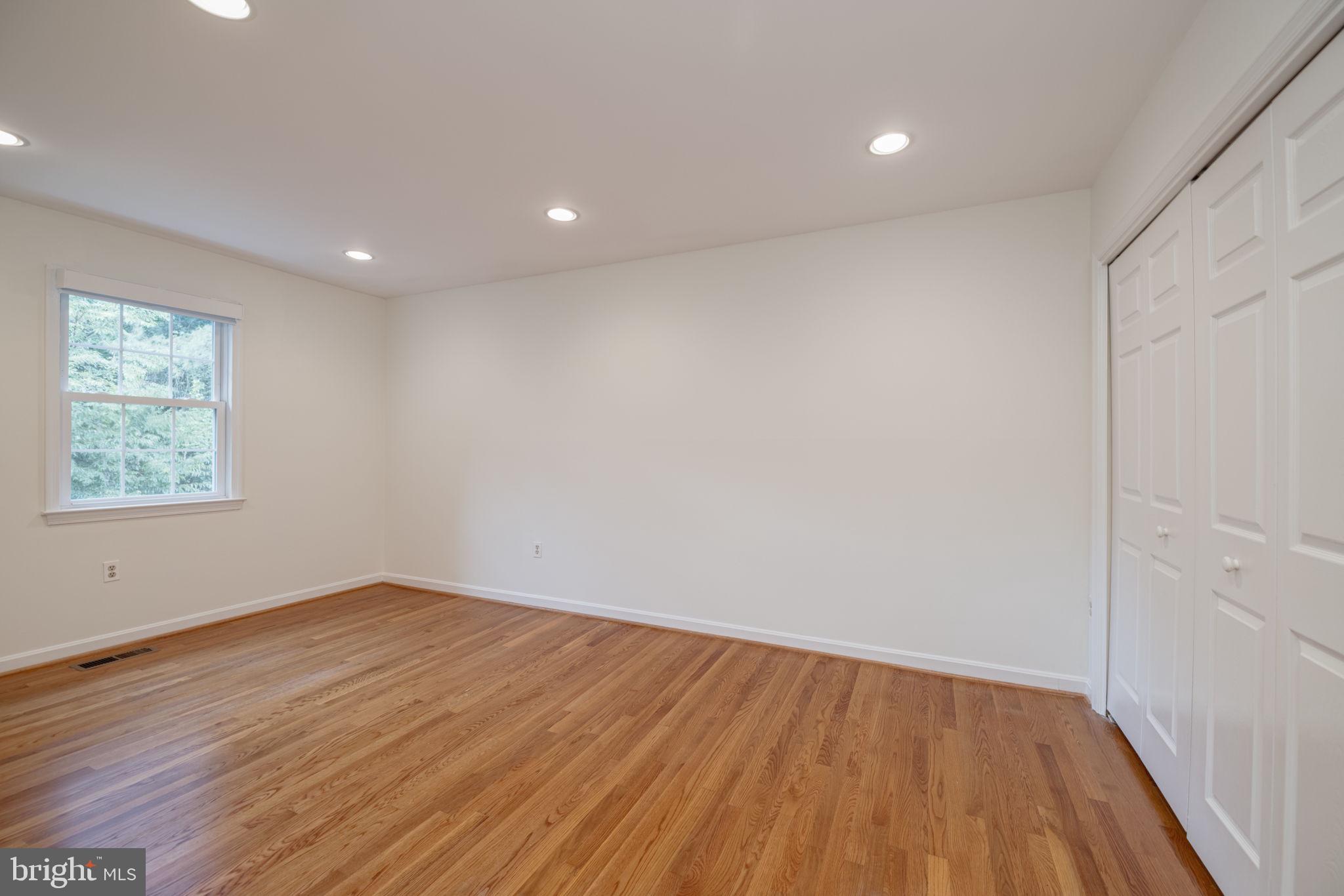 HALLCREST HEIGHTS - Residential