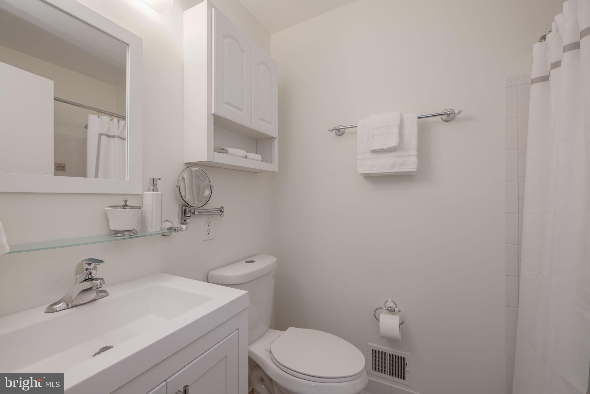 HALLCREST HEIGHTS - Residential