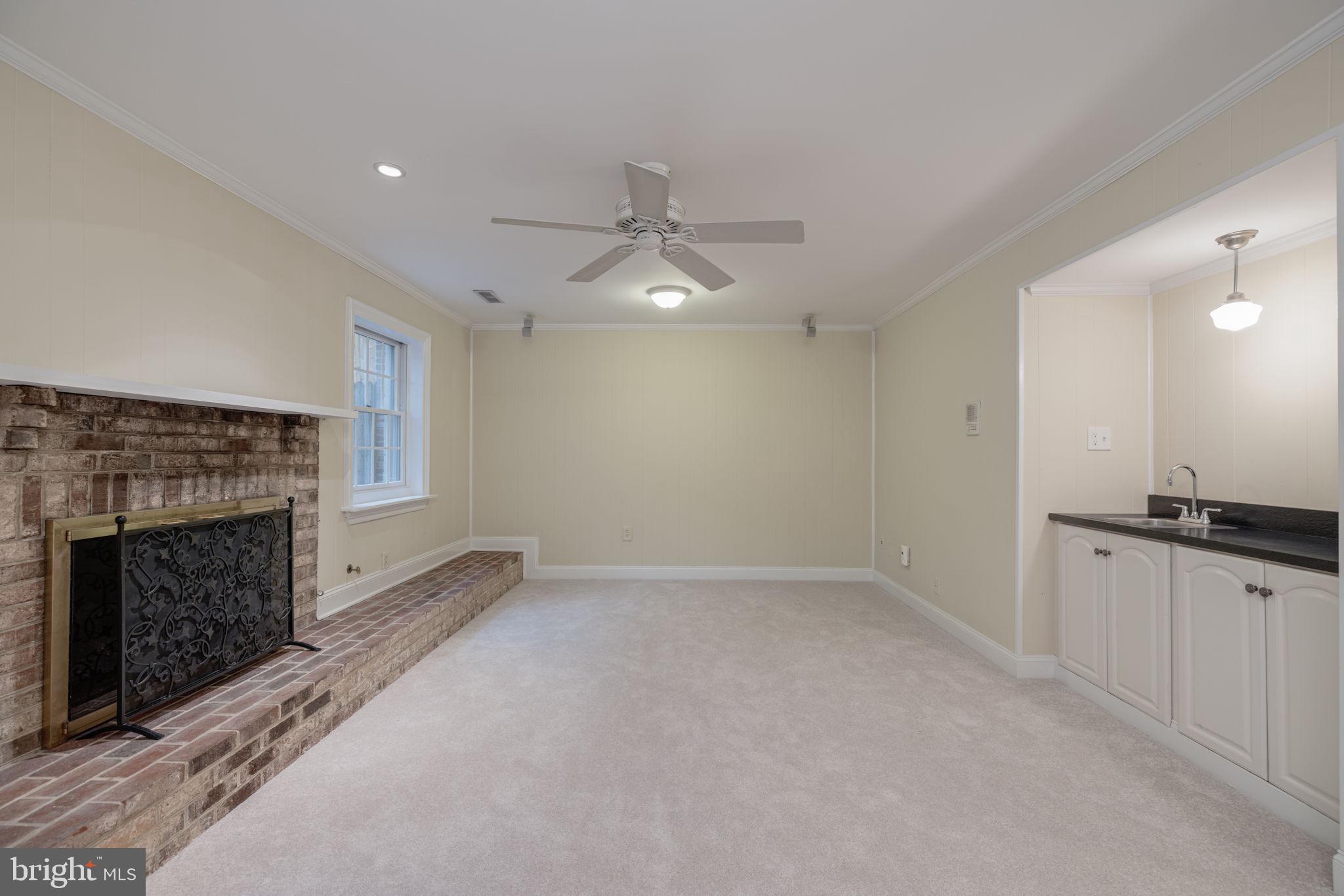 HALLCREST HEIGHTS - Residential