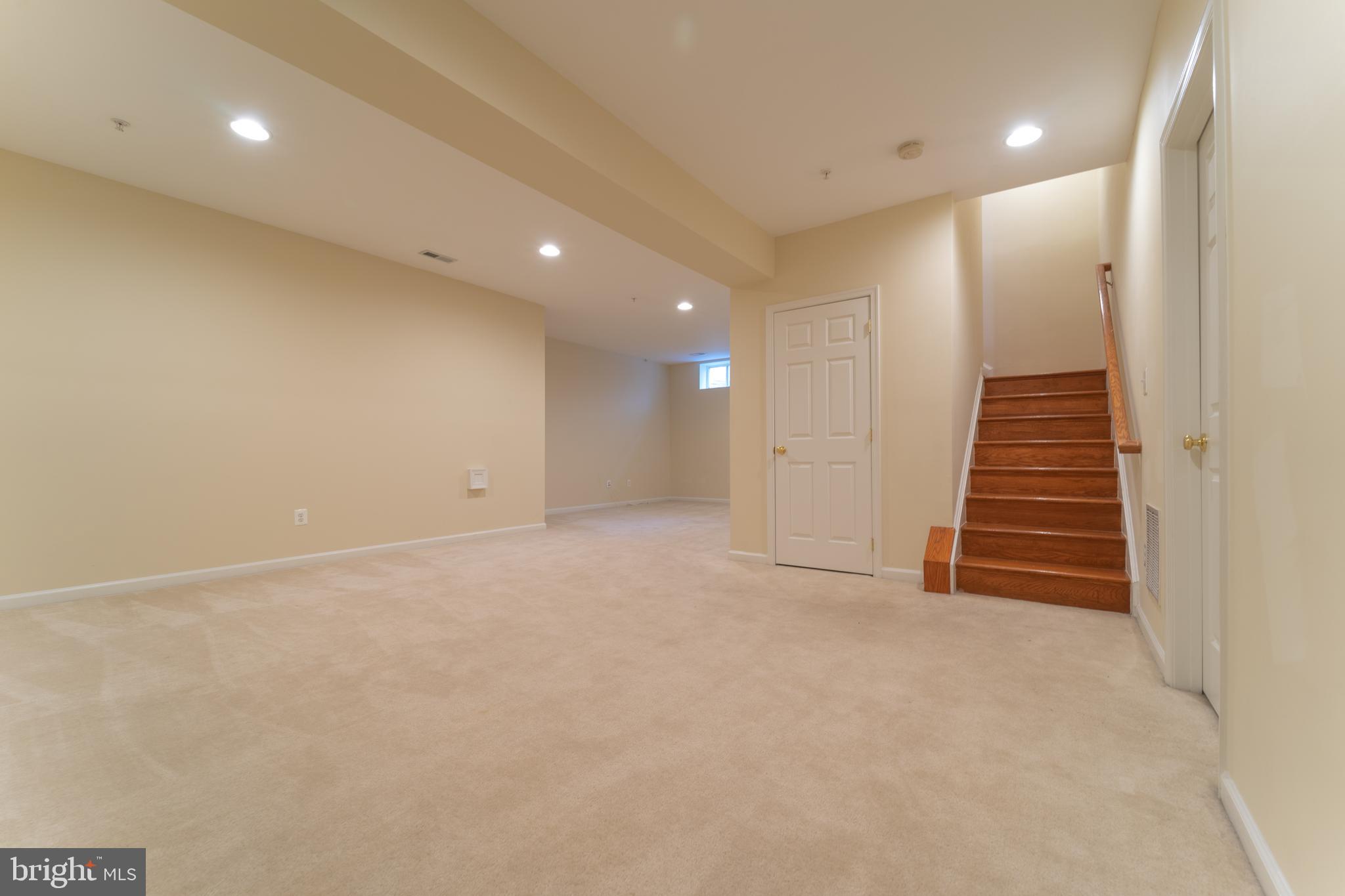 MEADOWS AT MORRIS FARM - Residential