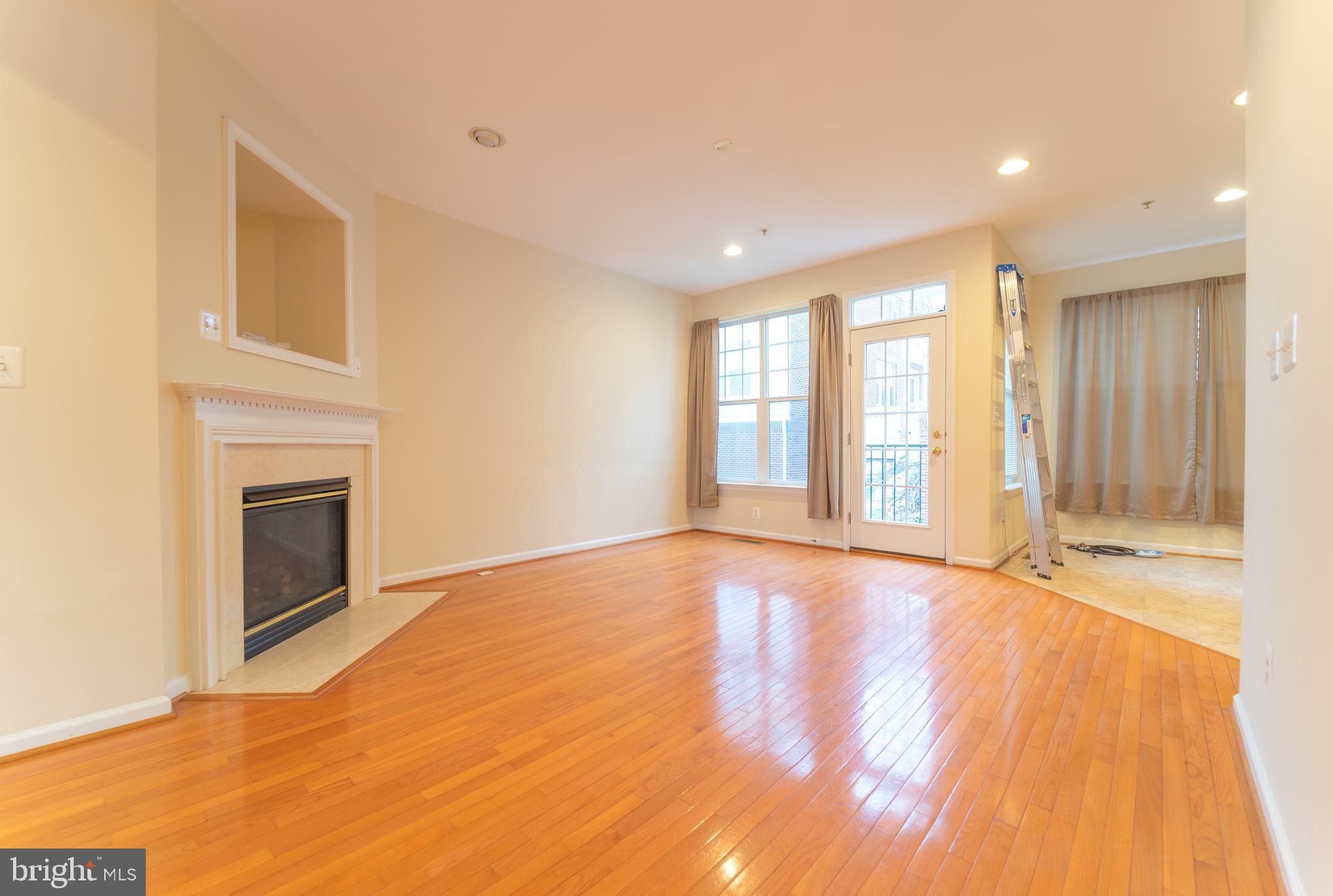 MEADOWS AT MORRIS FARM - Residential