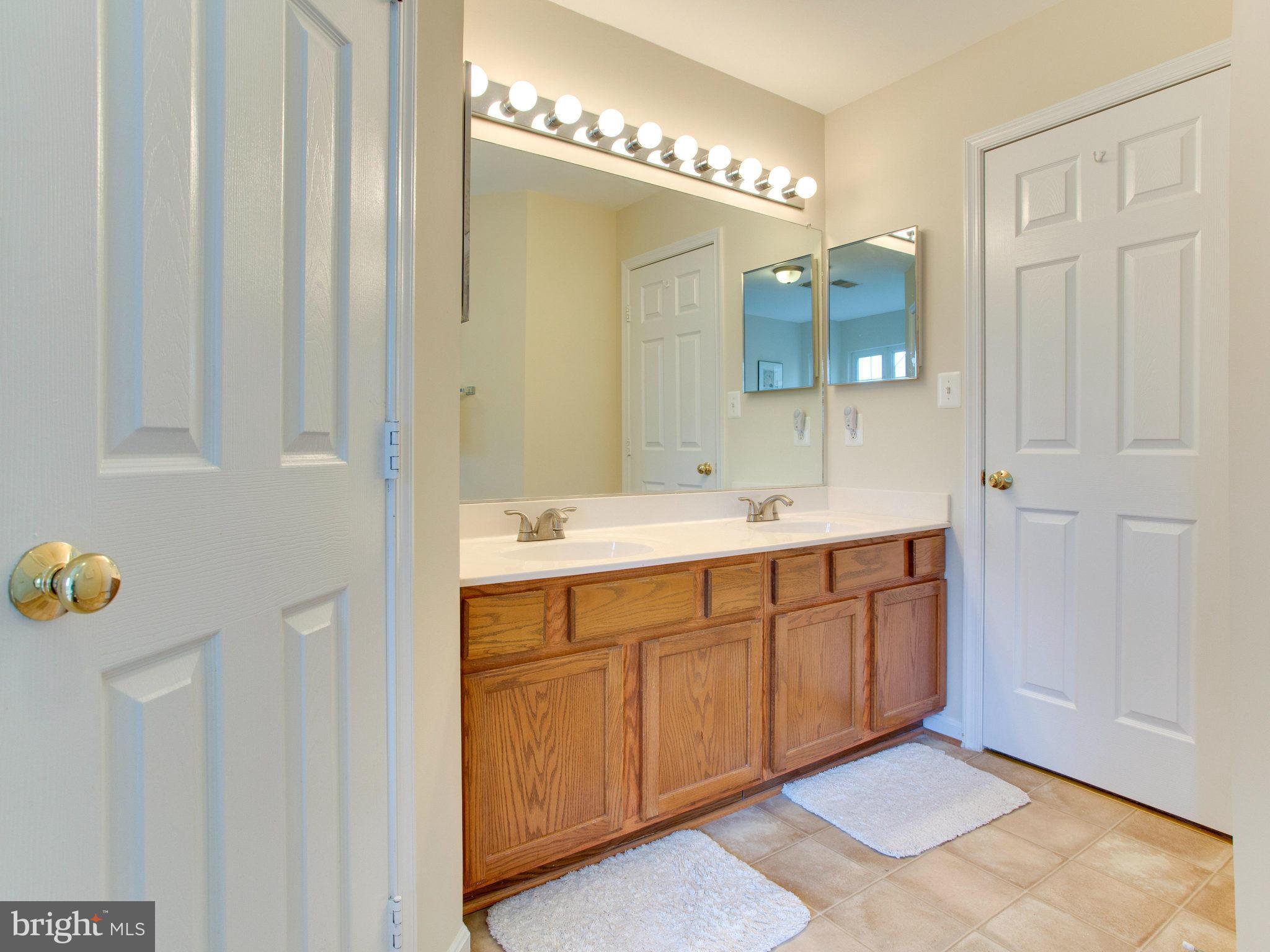 WELLINGTON/CLOVERHILL - Residential