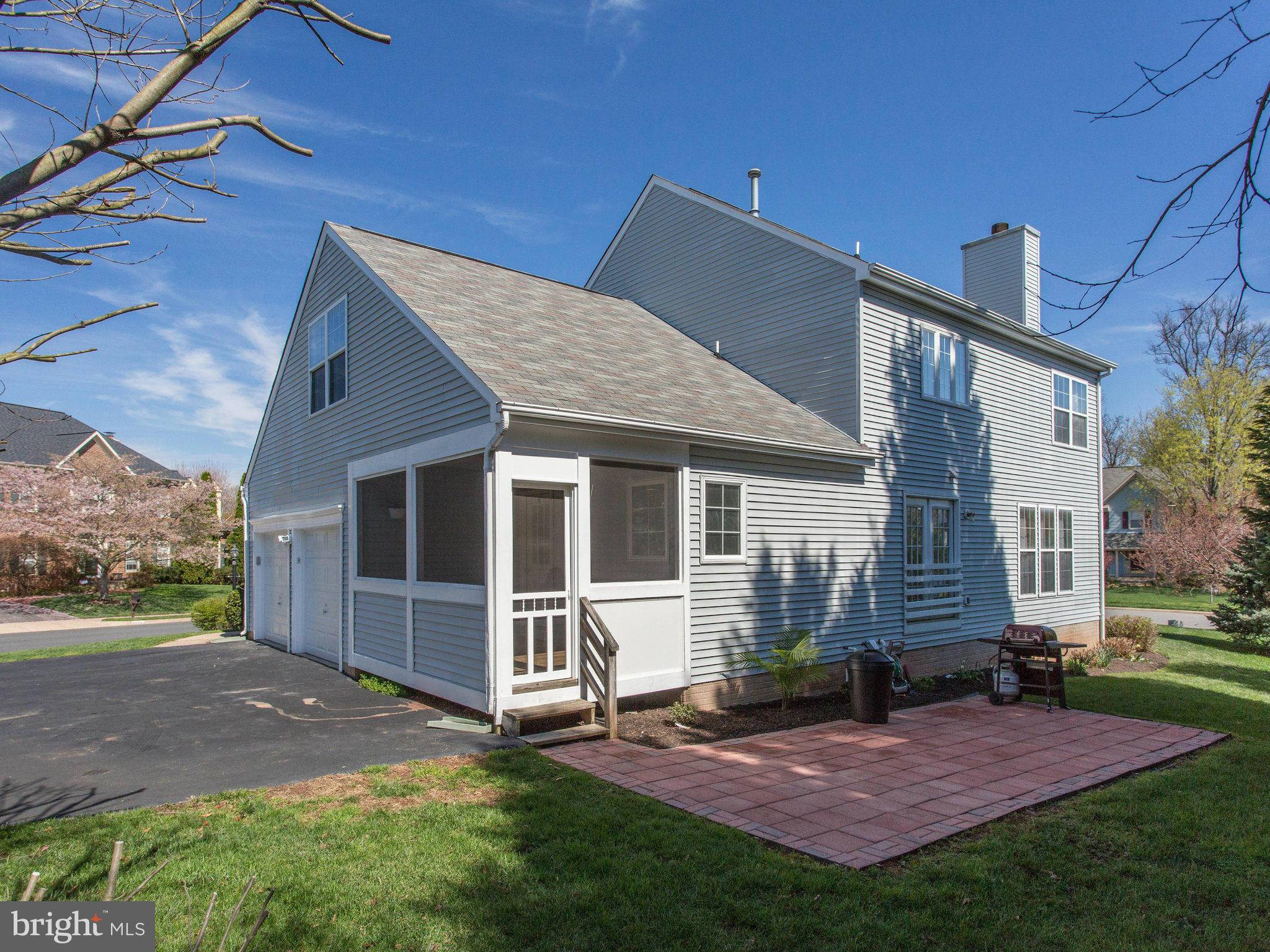 WELLINGTON/CLOVERHILL - Residential