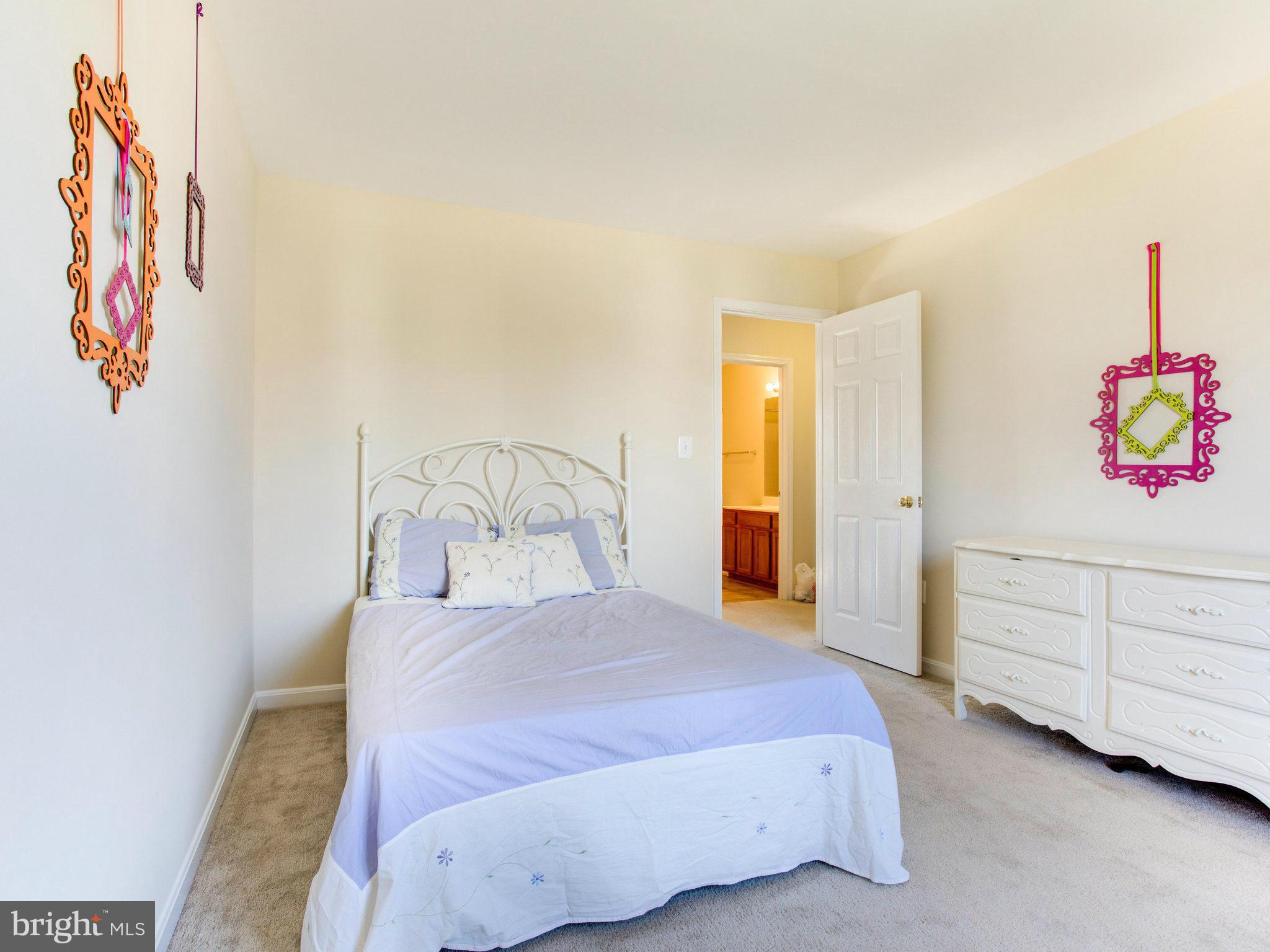 WELLINGTON/CLOVERHILL - Residential