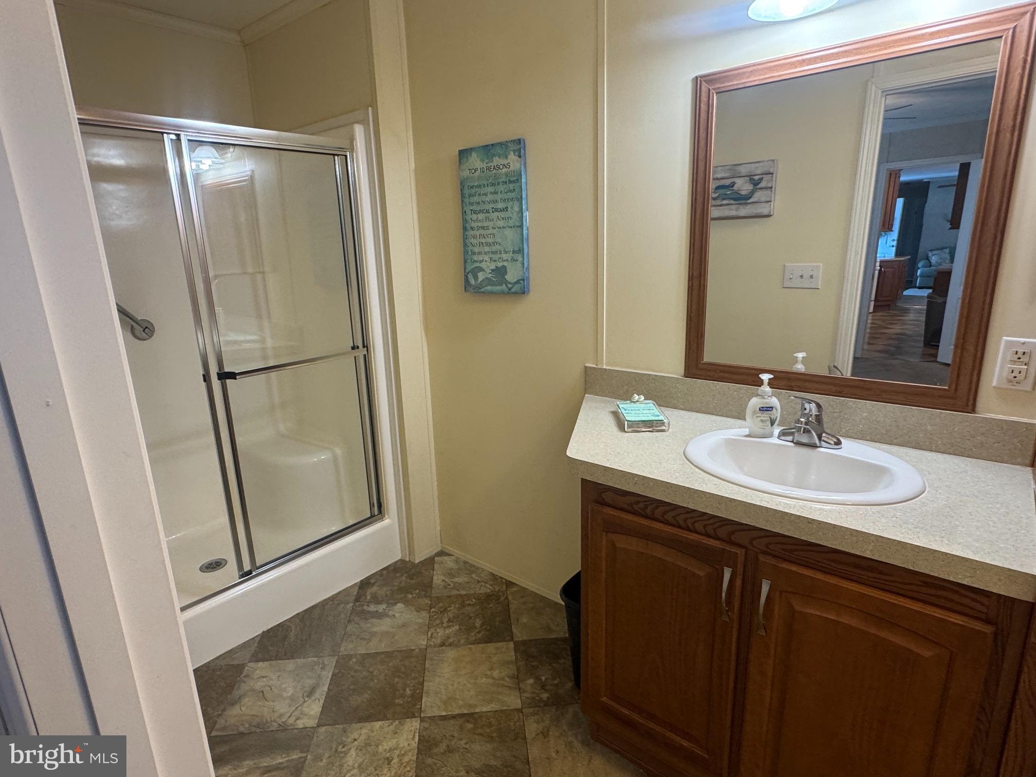 COLONIAL EAST MHP - Residential
