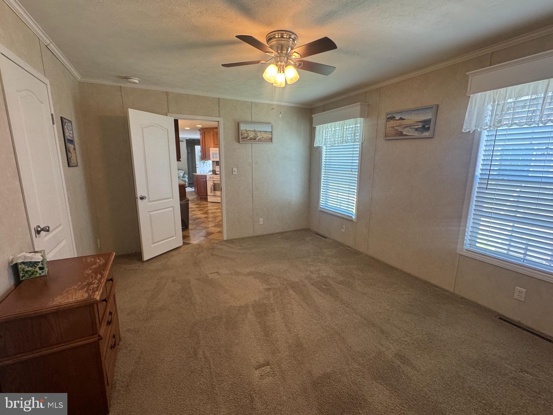 COLONIAL EAST MHP - Residential