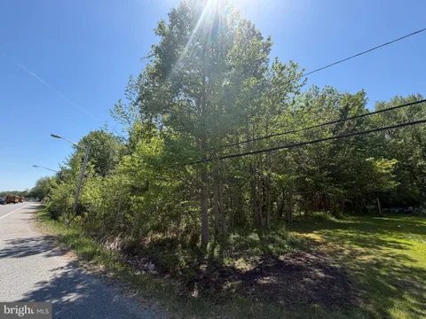 MLS: DENC2102452